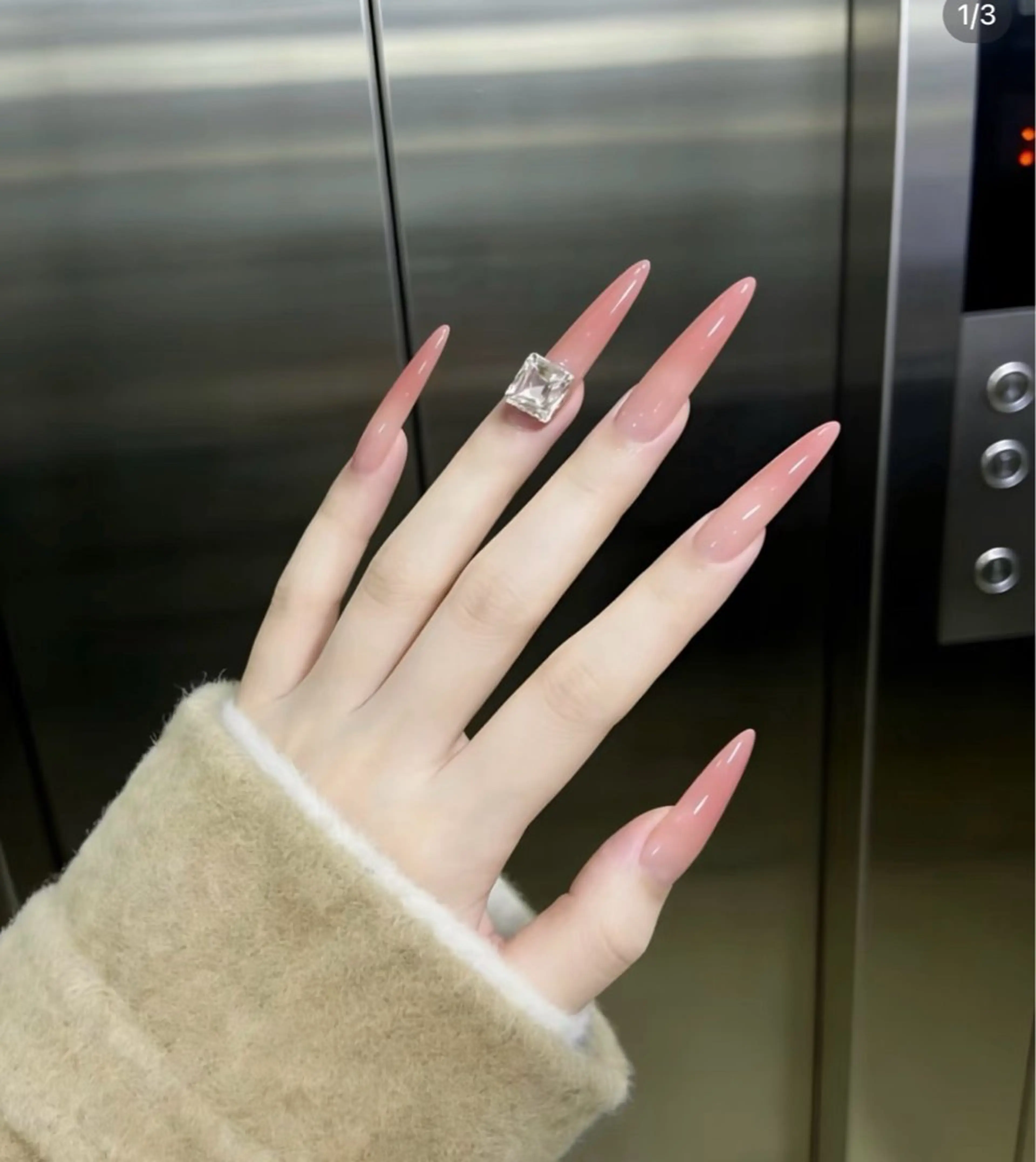 ネイル フレンチネイル キラキラネイル 韓国ネイル シンプルネイル ワンホンネイル ハンドネイル MEI Nailのネイルデザイン