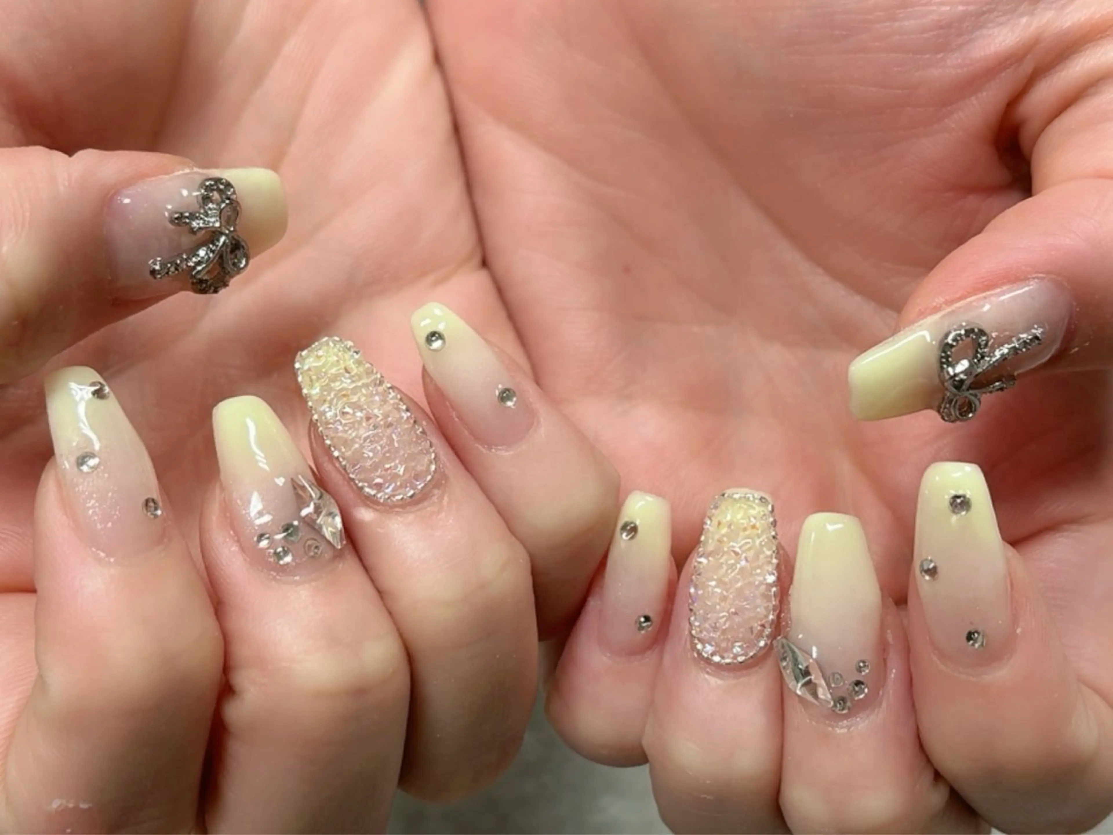 ネイル ハンドネイル protea澤本 凜のネイルデザイン