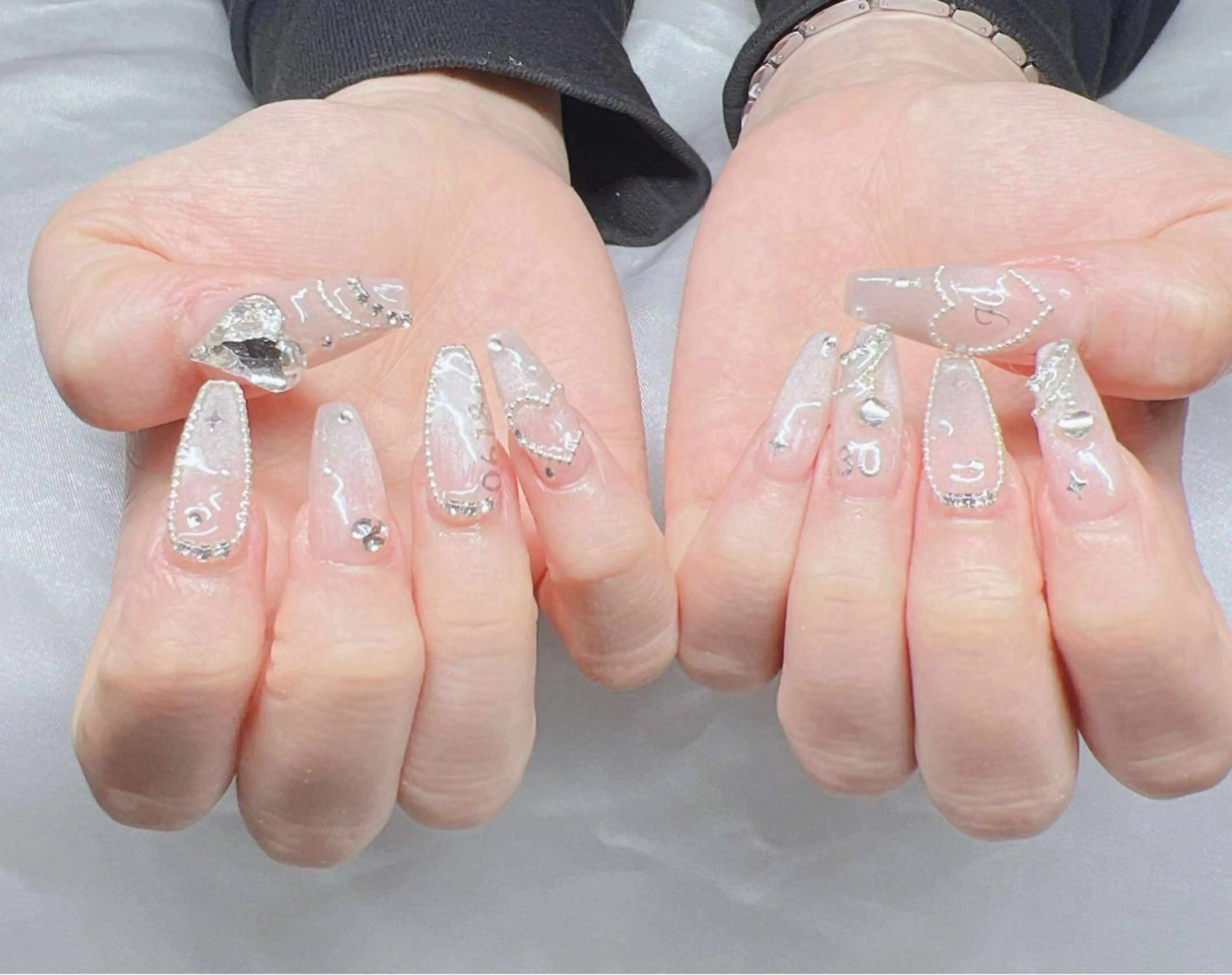 ネイル 長さ出し グラデーション 卒業式 キラキラネイル マグネットネイル ハンドネイル Lee Nailsのネイルデザイン