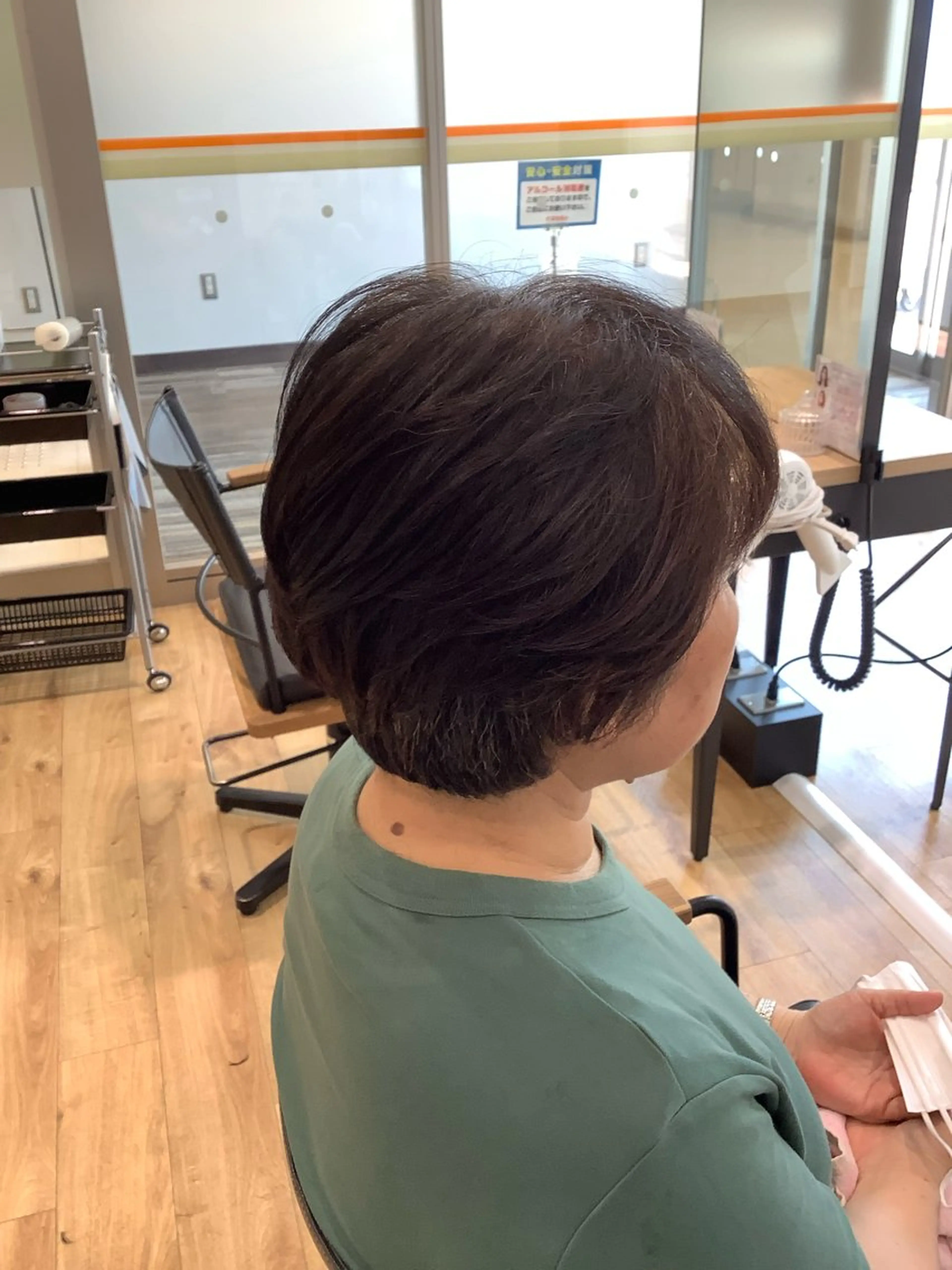 ショート カラー カット ヘアカラー エイジングケア特化 美容師✂️山崎竜二のヘアスタイル