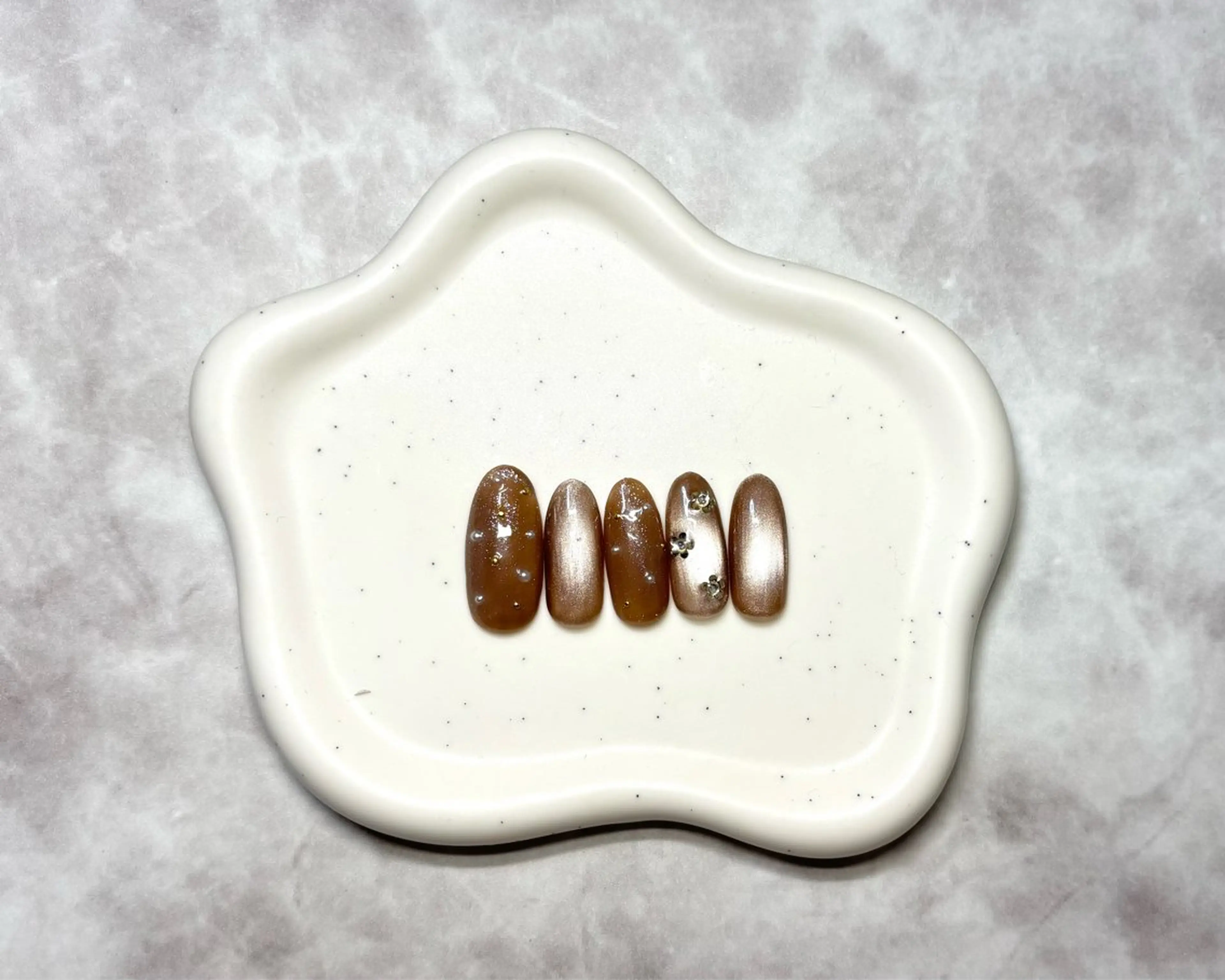 ネイル ハンドネイル private  nail salon Lea Lea所属・nail salon Lea Leaのネイルデザイン