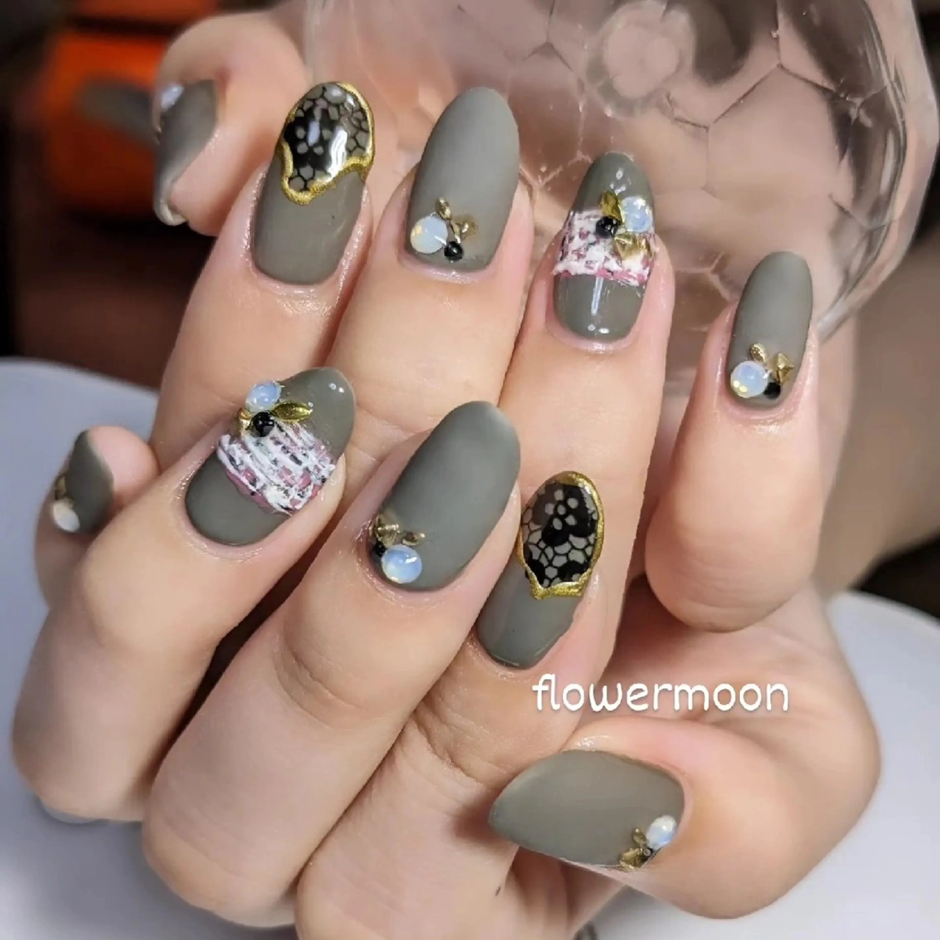 ネイル レース マットネイル ツイードネイル フラワー ムーンのネイルデザイン