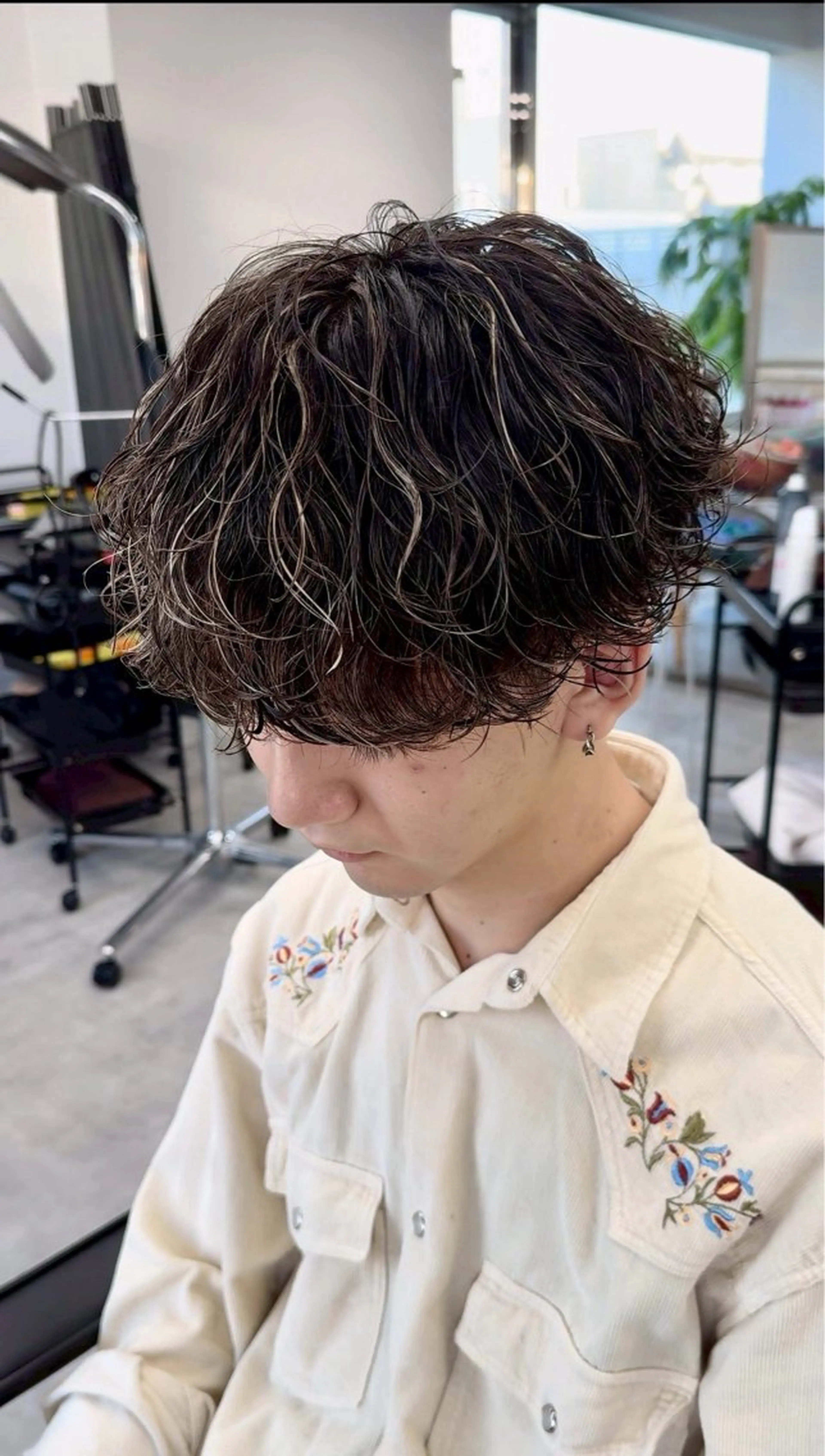 メンズ シャドウパーマ/ツイ スト/近藤百華🎀のヘアスタイル