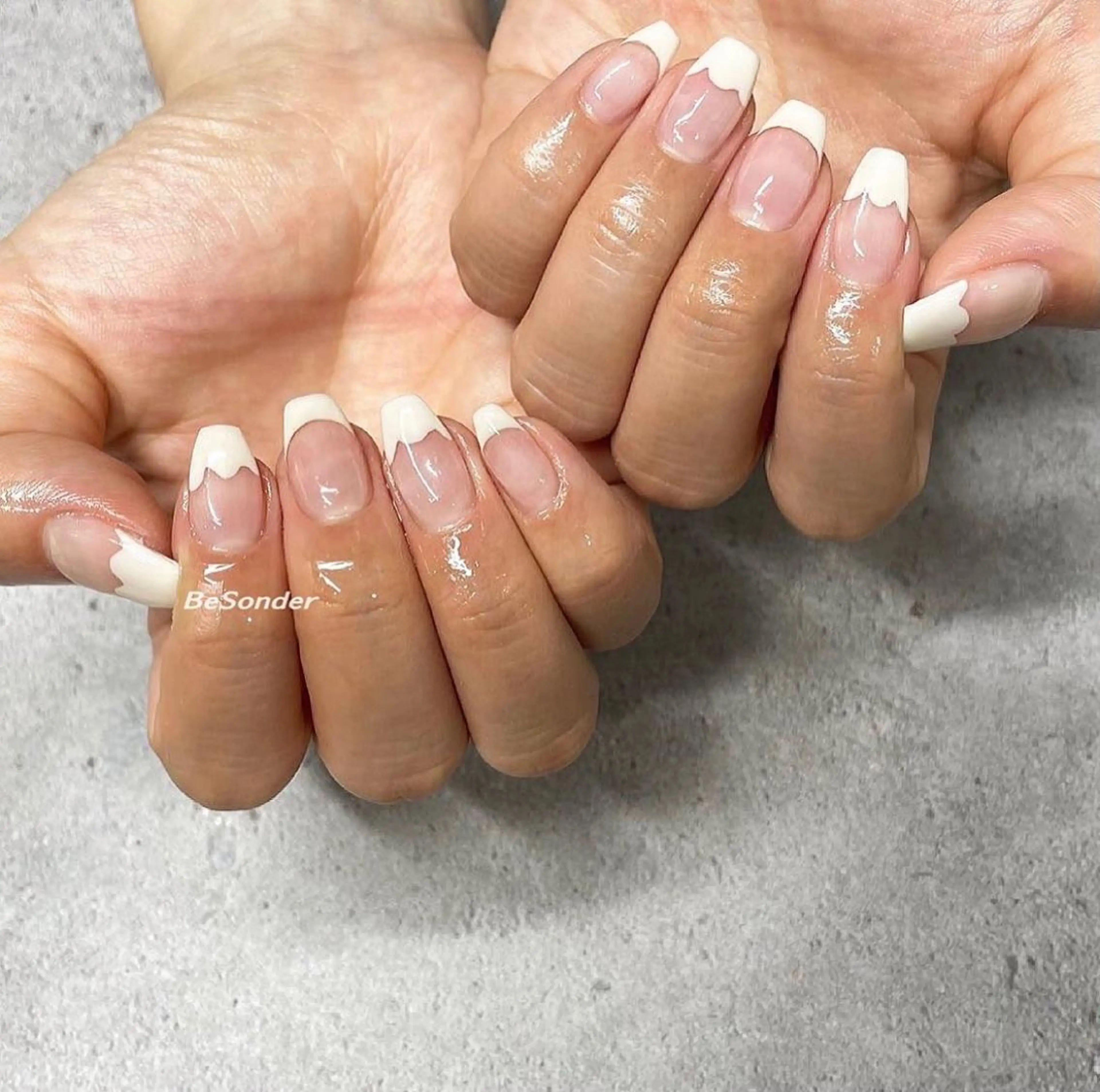 ネイル フレンチネイル 𝐅𝐢𝐢【本町/ ネイル】Miho💜のネイルデザイン