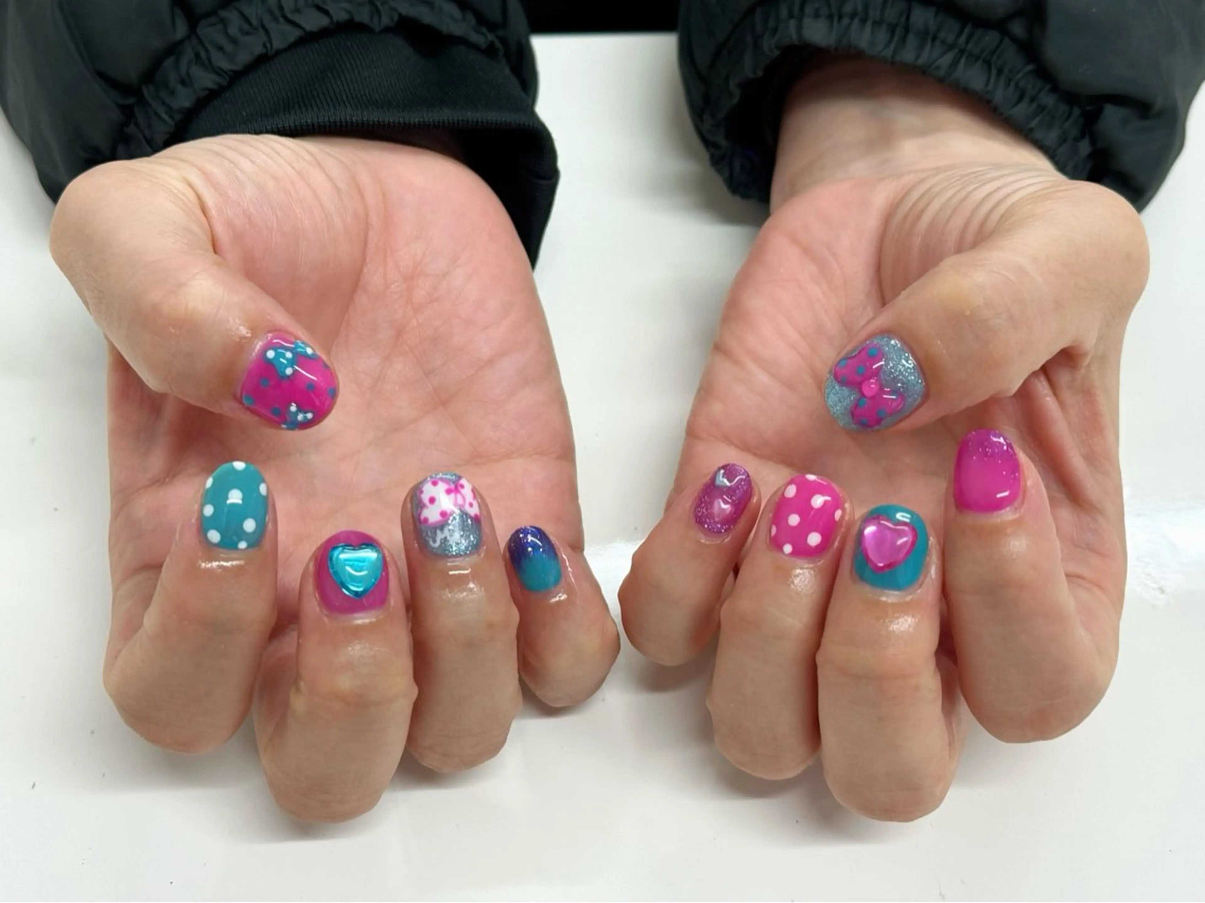 ネイル ハンドネイル 武藤 千裕のエステ・リラクイメージ