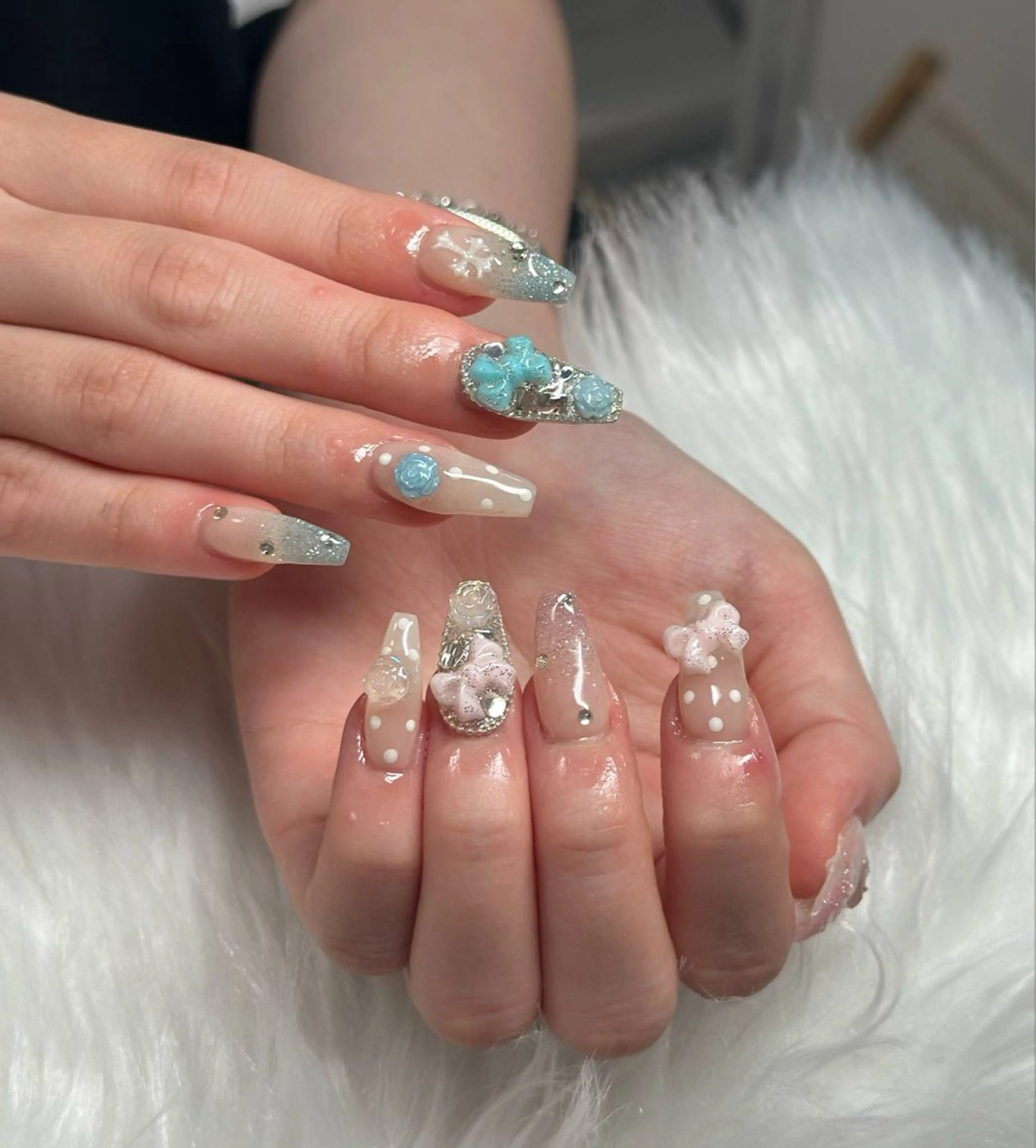 ネイル フレンチネイル ジェルネイル ガラスフレンチ ハロウィン ハート ハンドネイル H.baby Nail Salonのネイルデザイン