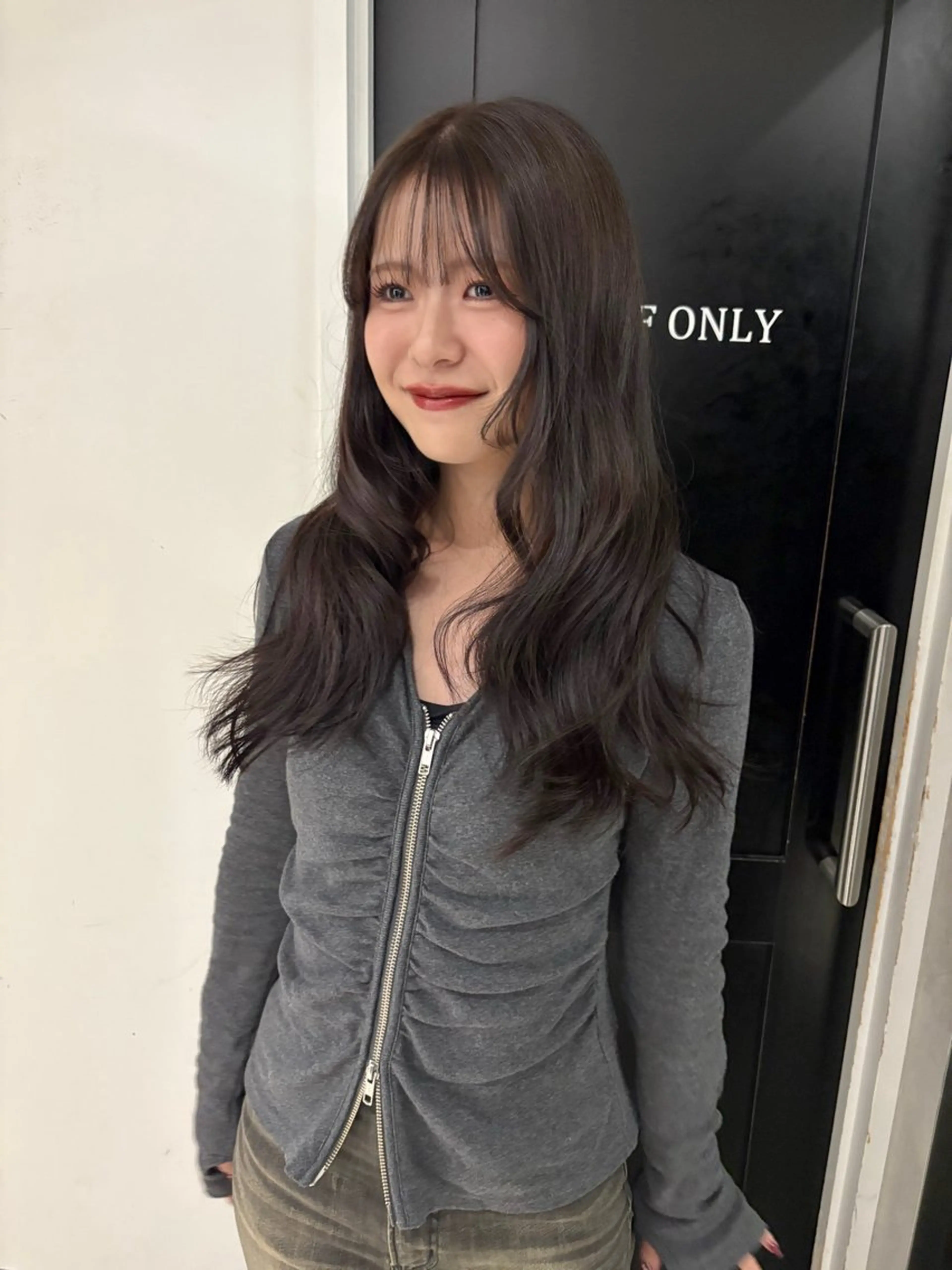 ロング カラー カット ヘアカラー トリートメント yurika☁️ 似合わせ｜レイヤーのヘアスタイル