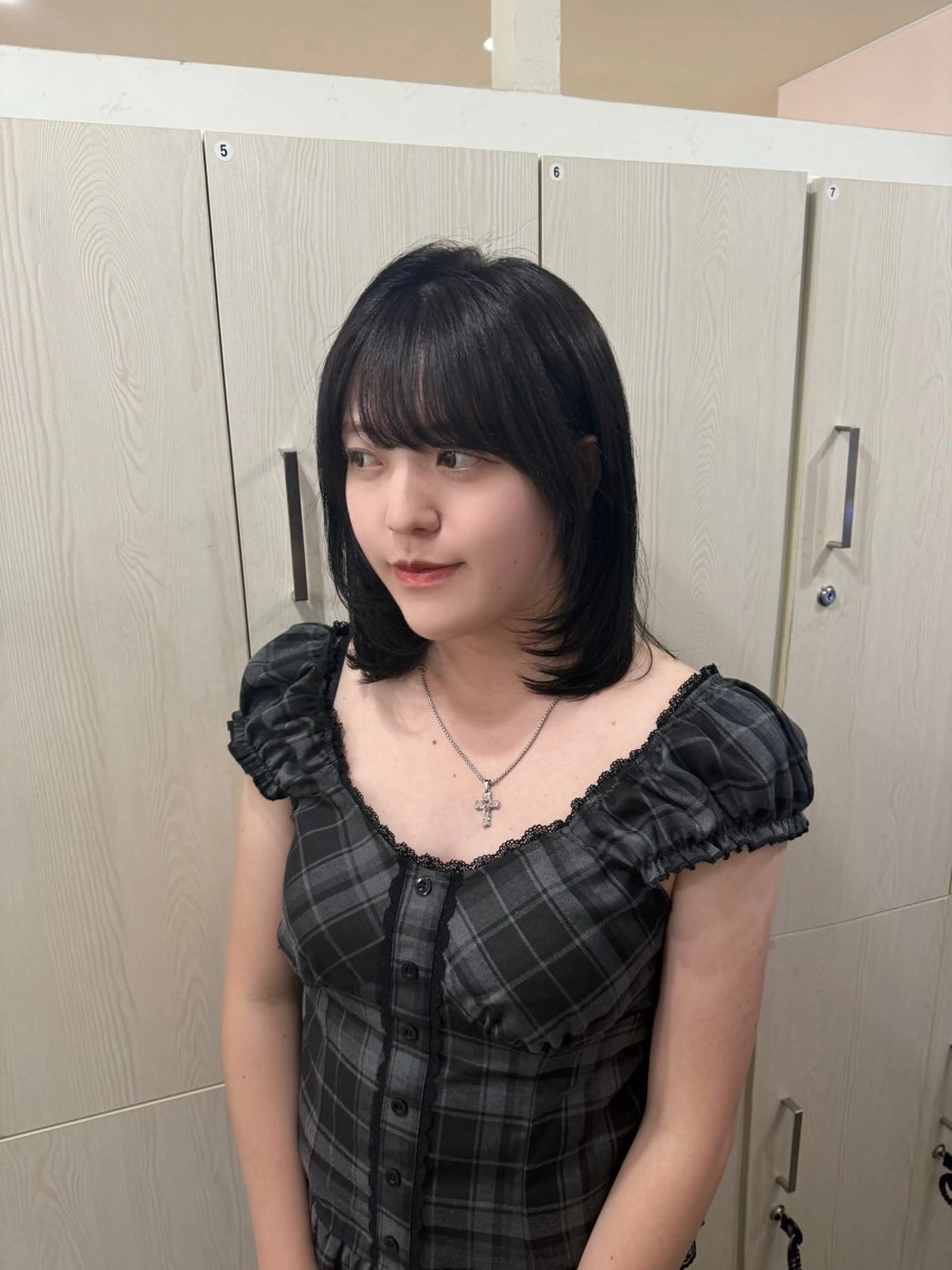 ミディアム カラー ブリーチ・カットモデ ル🎀serenaのヘアスタイル