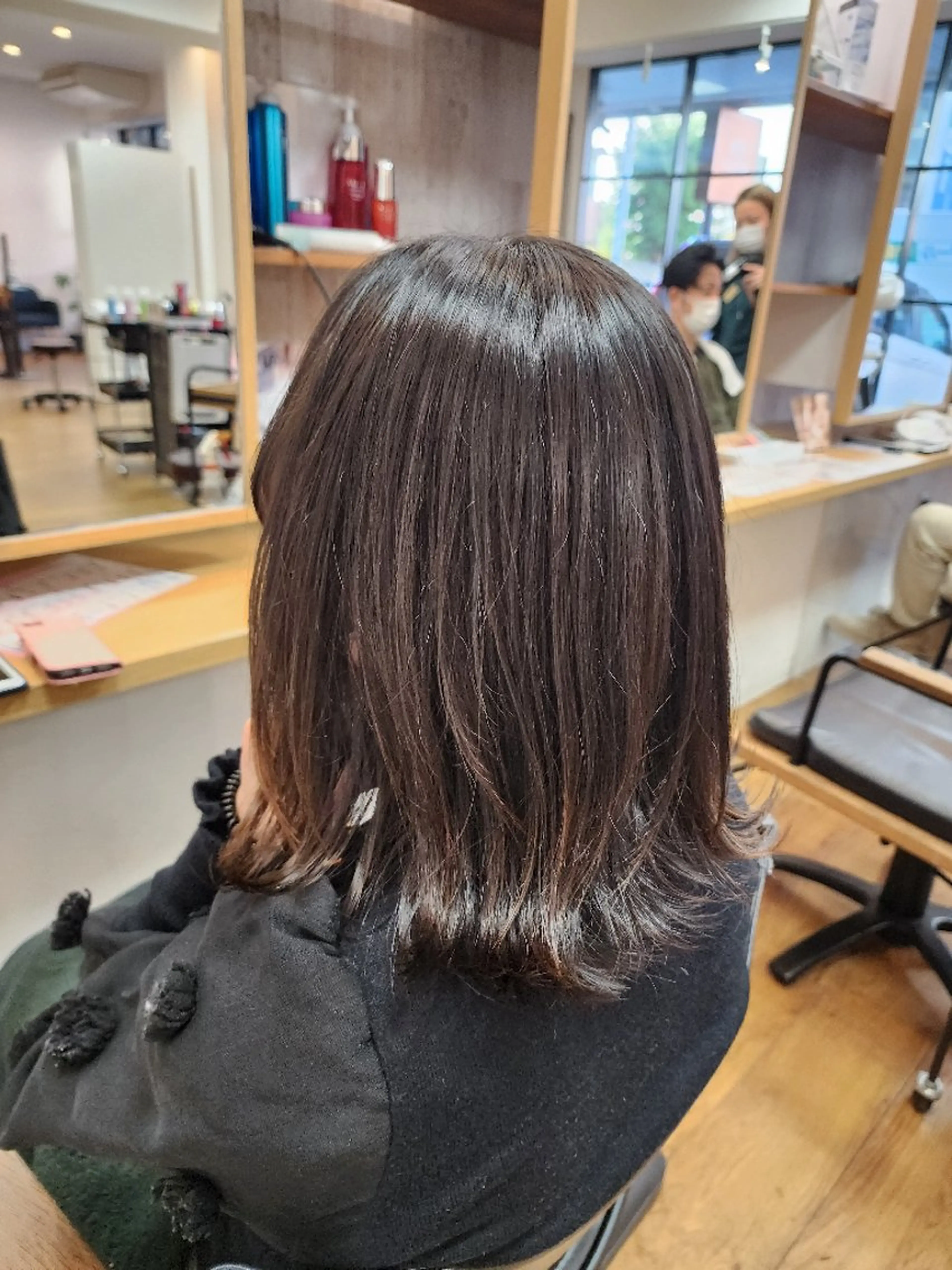 ミディアム ボブ くびれヘア 近森 美帆[モーラ高石店]のヘアスタイル