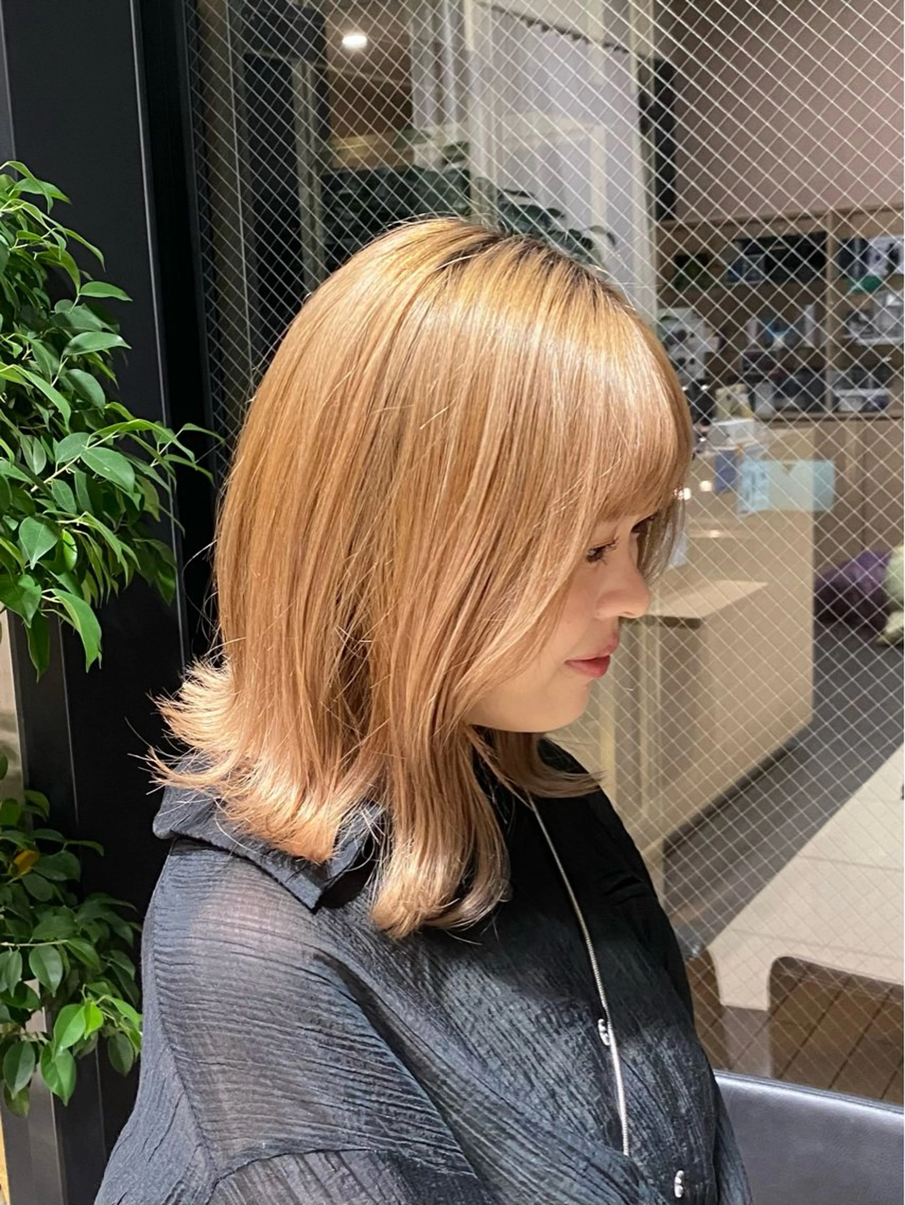 ミディアム くびれヘア ボブ/レイヤー/新宿 /透明感/KOKIのヘアスタイル