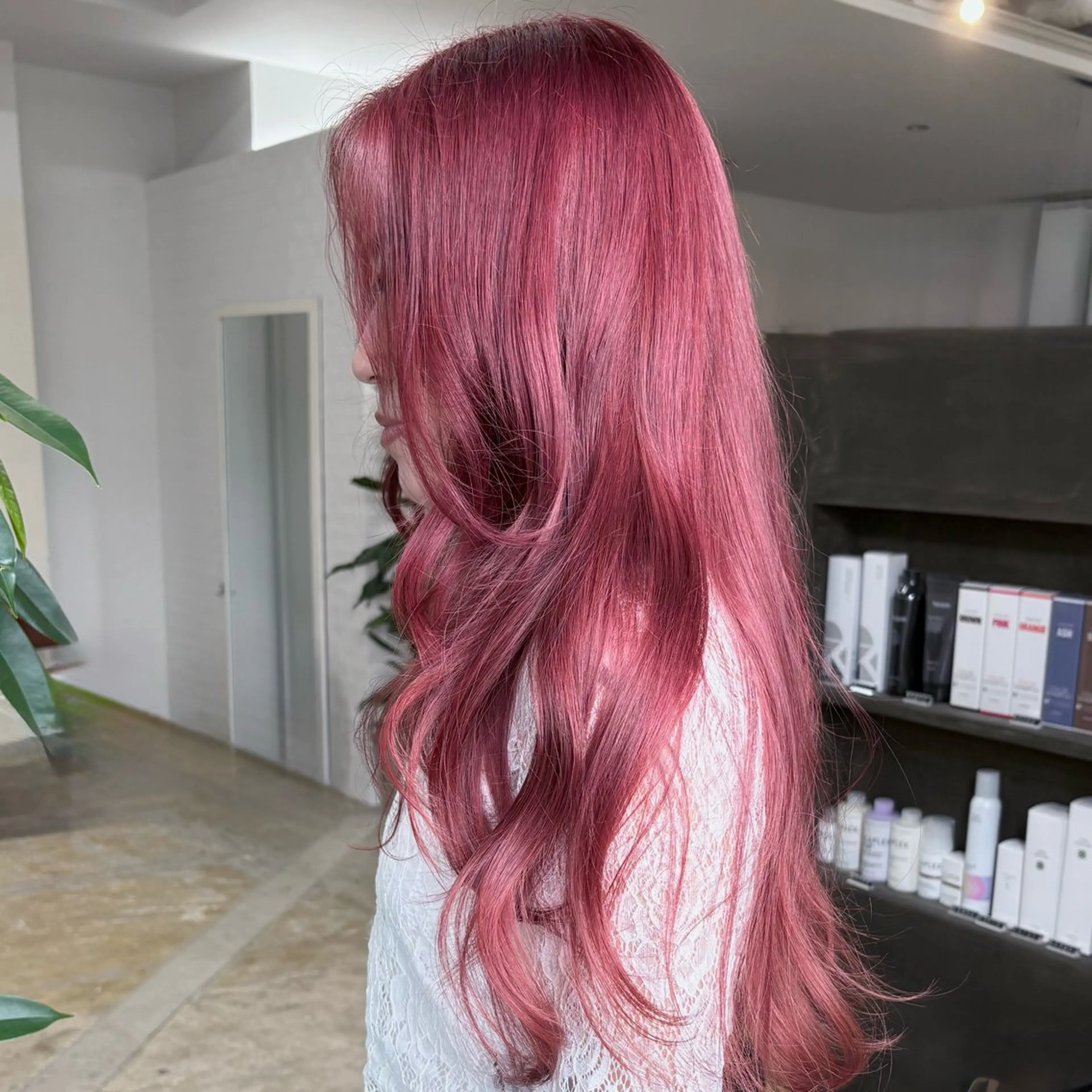 ロング カラー ピンクカラー ヘアカラー souco/ moenoのヘアスタイル