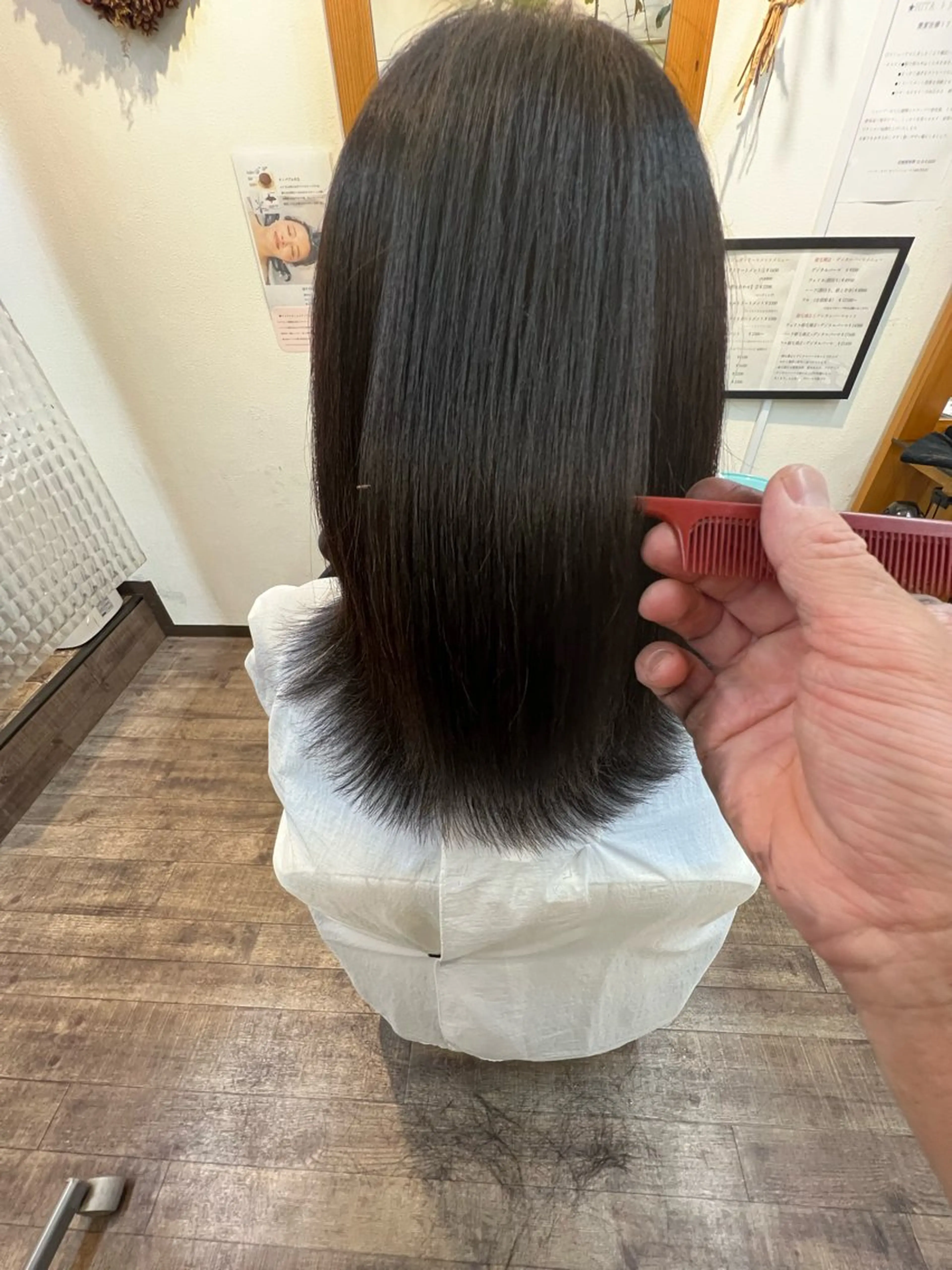 セミロング パーマ ajuga所属・hama yukiのヘアスタイル