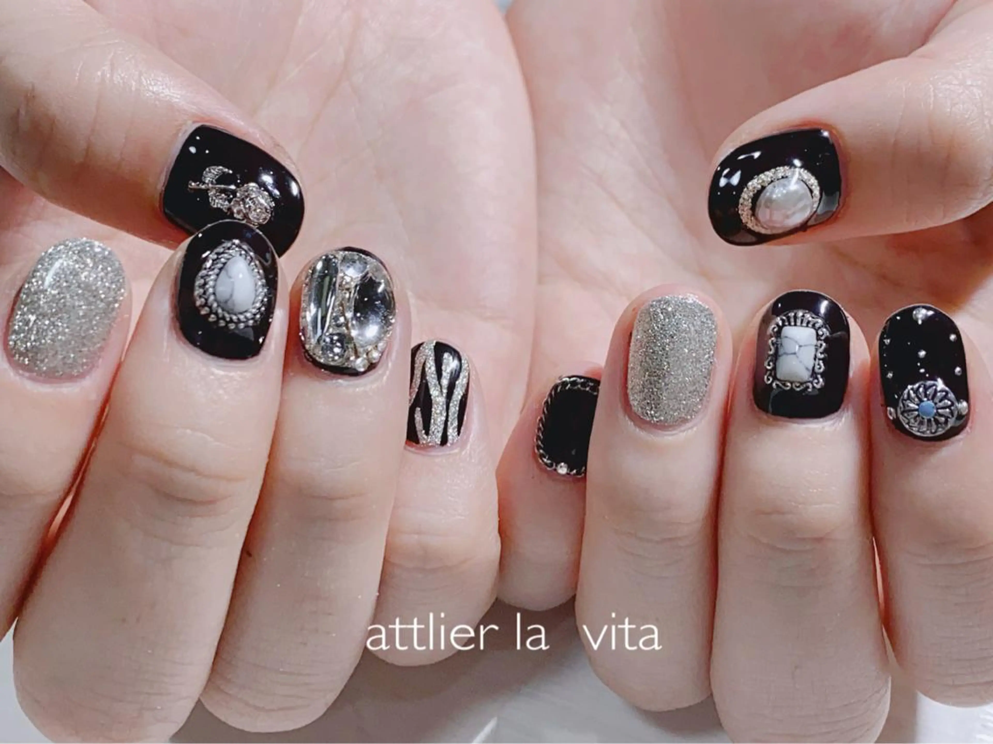 ネイル atelier la vita所属・lavita. mimuraのネイルデザイン
