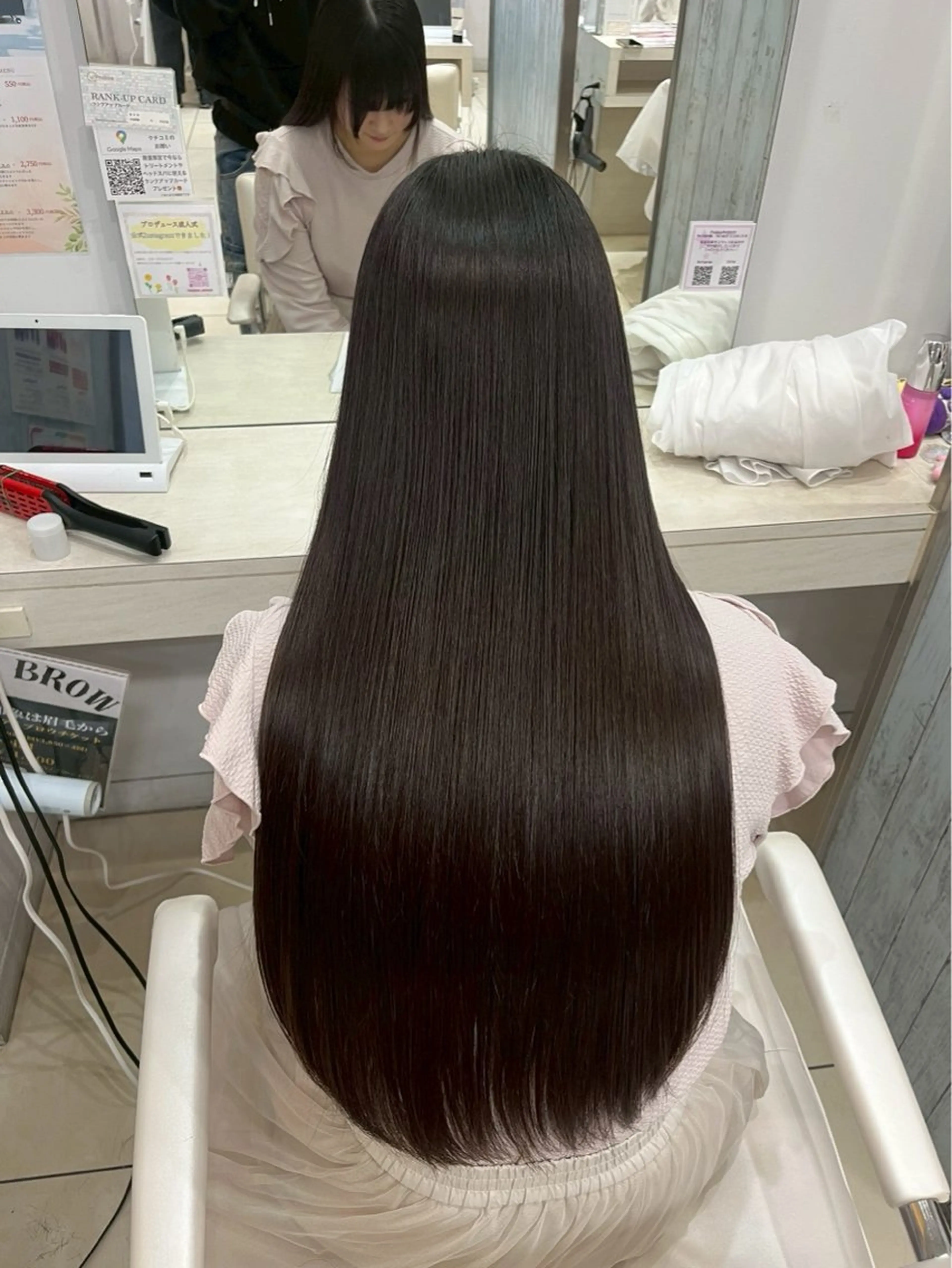 ロング ヘアカラー [髪質改善カラー] 光^._.^の眉毛・アイブロウイメージ