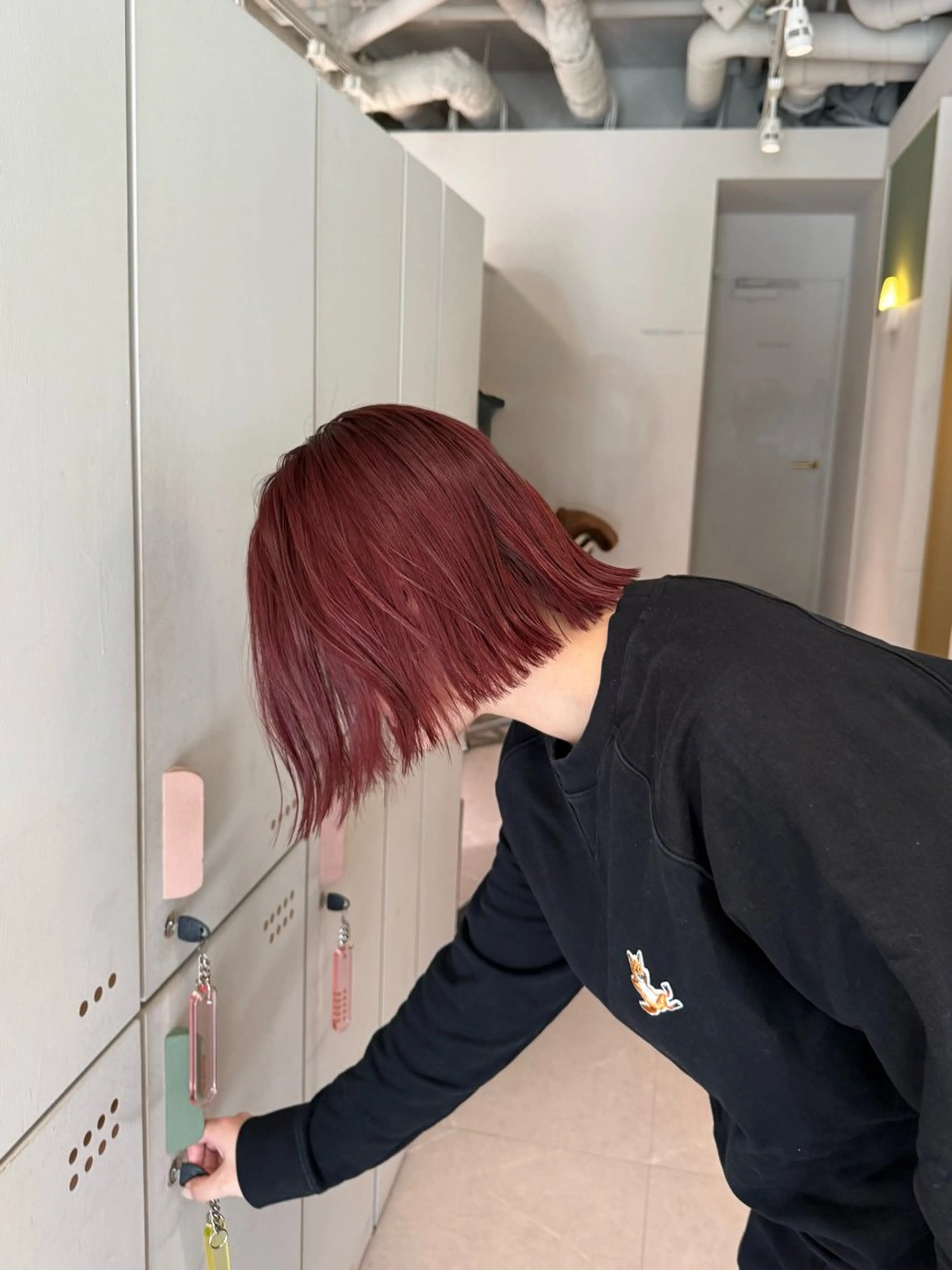 カラー ブリーチ カシス ピンクカラー ヘアカラー 暖色カラー/艶髪/ 韓国/ひなのヘアスタイル