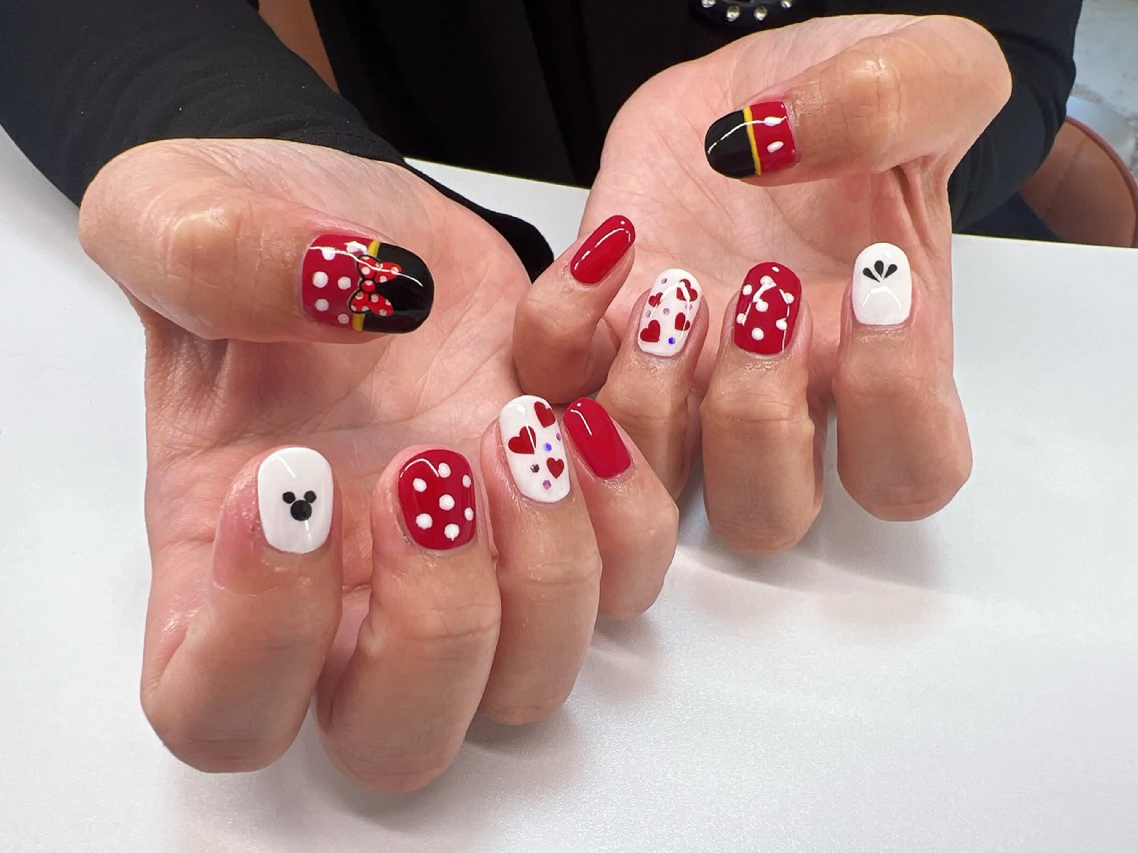 ネイル ハンドネイル aura nail.のネイルデザイン