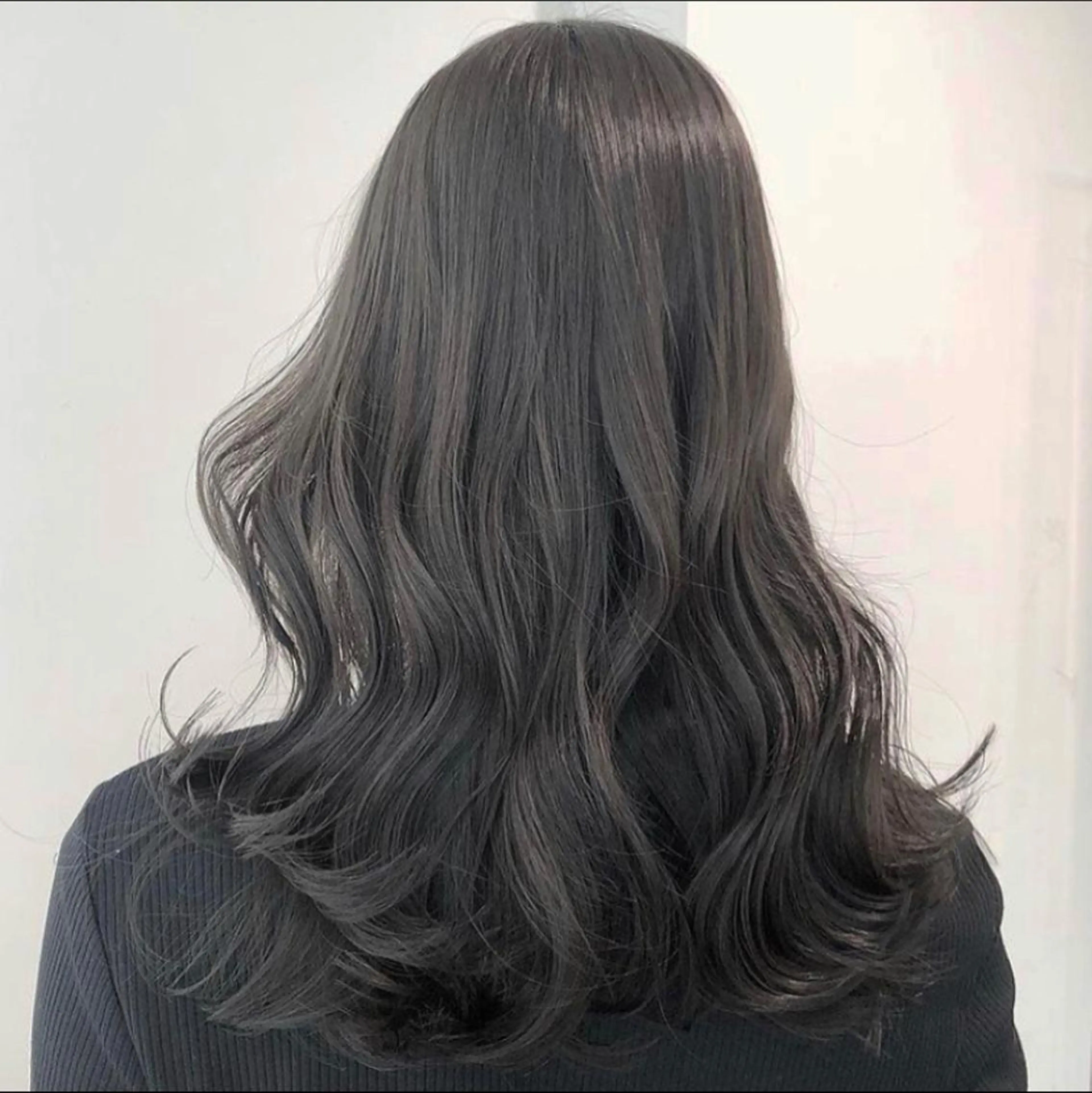 ロング カラー アッシュ バレイヤージュ グラデーションカラー レイヤーカット M所属・ハイトーン/透け感 カラー🎀真香のヘアスタイル