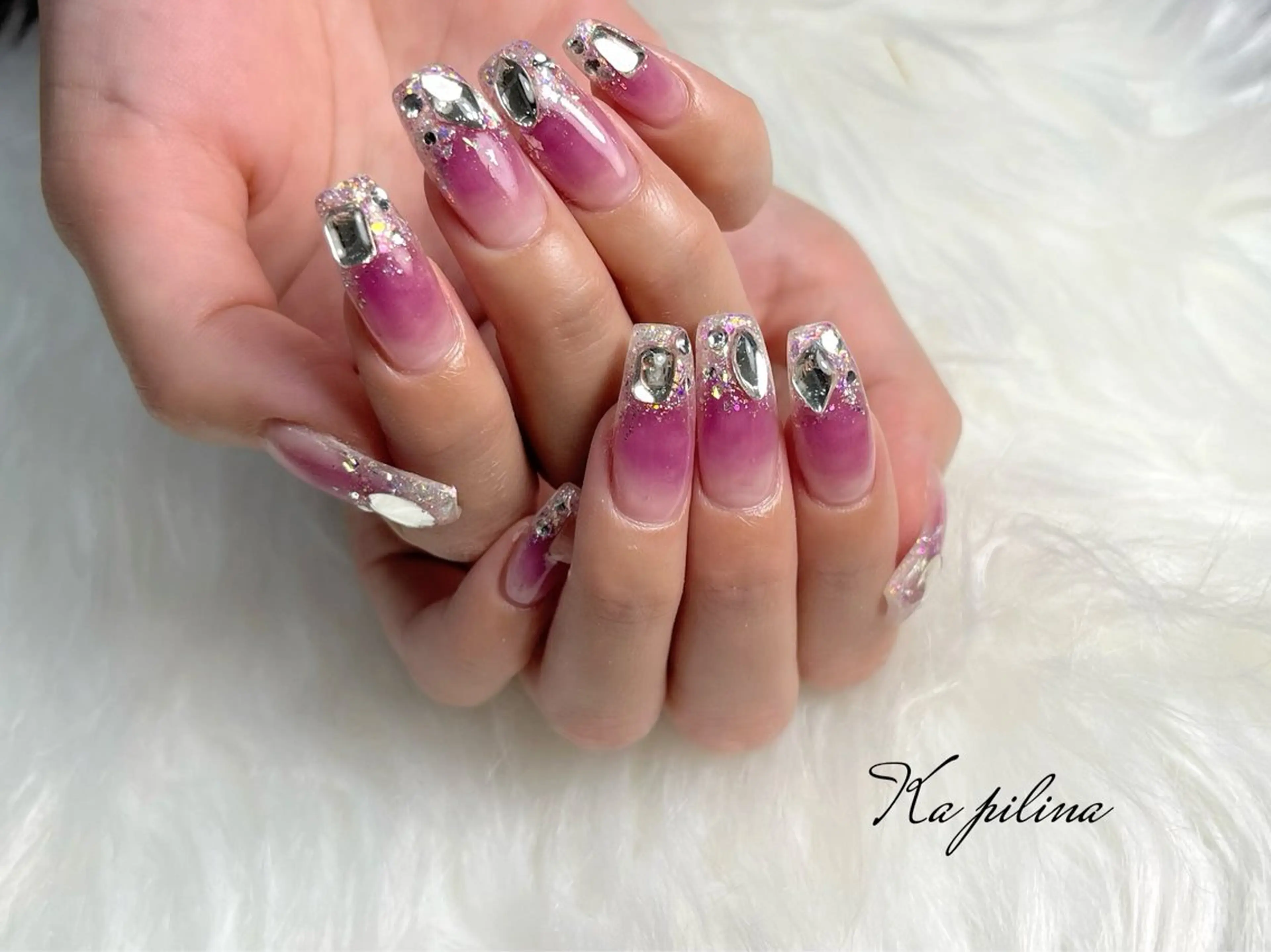 ネイル アートネイル チークネイル ストーンネイル Ka pilina所属・♡プライベートサロン Ka pilina♡のネイルデザイン