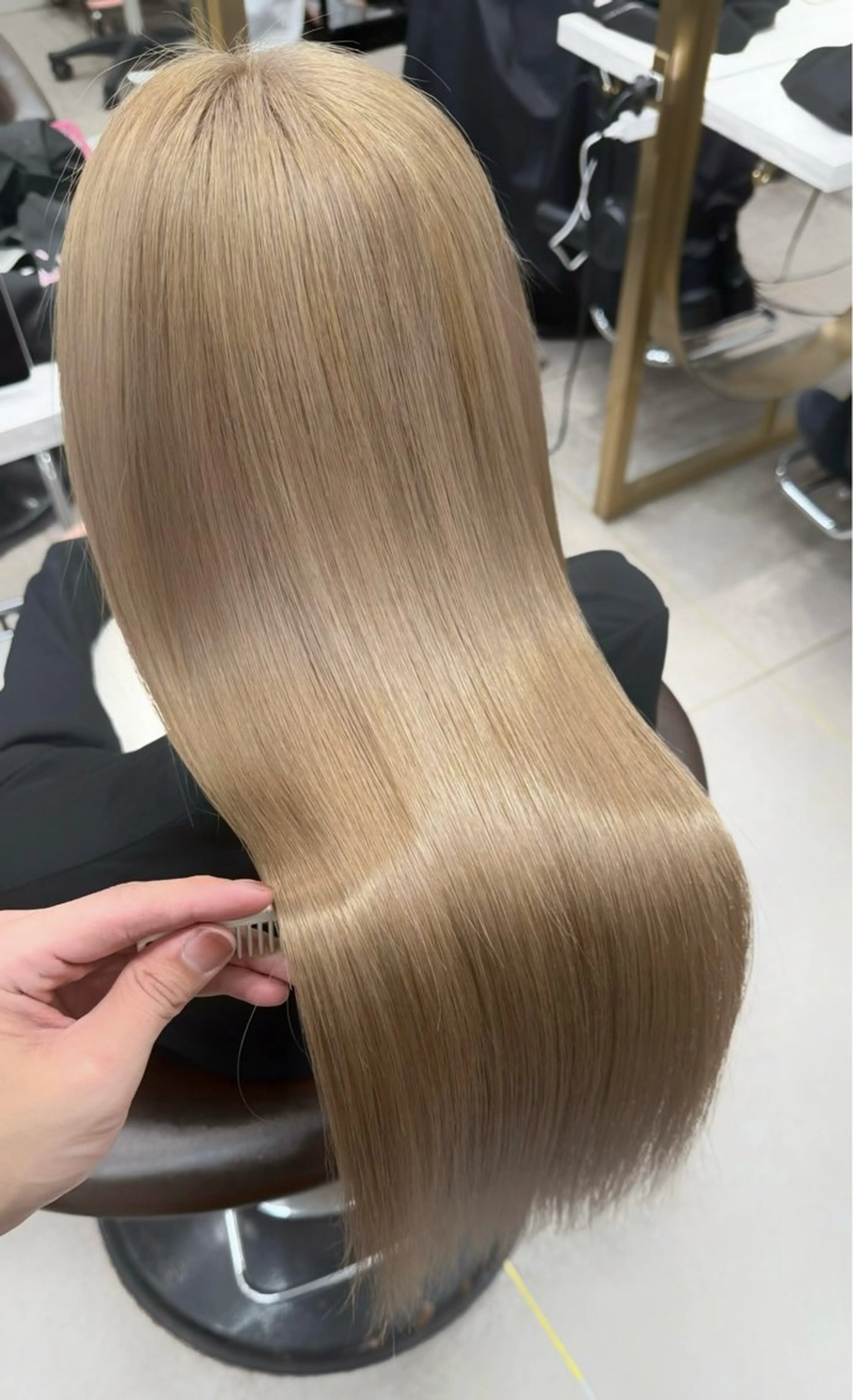 ロング カラー ヘアカラー トリートメント ヘッドスパ ヘアセット ダブルカラー 韓国レイヤーKYONのヘアスタイル