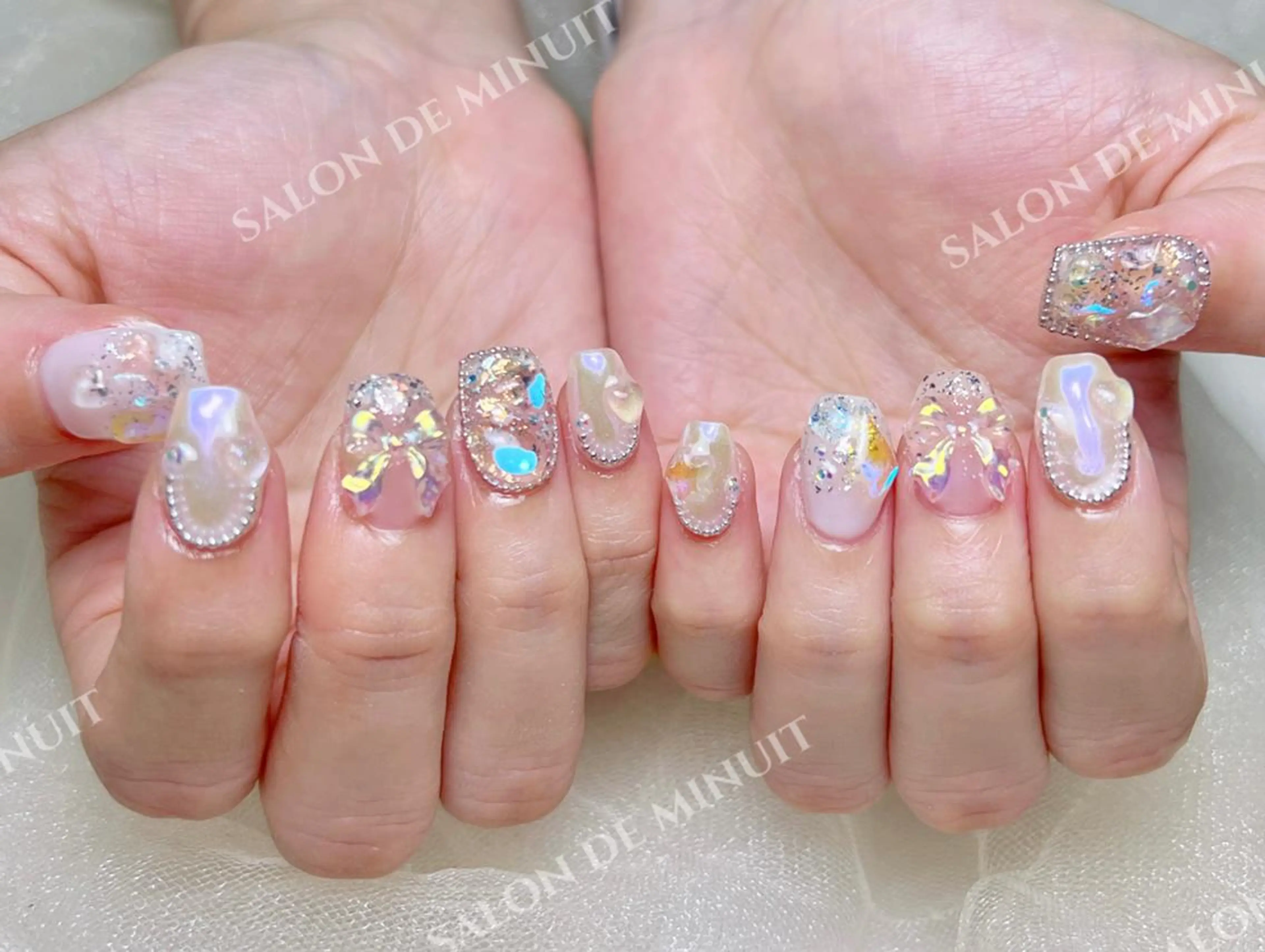 ネイル Salon de Minuit🦩のネイルデザイン