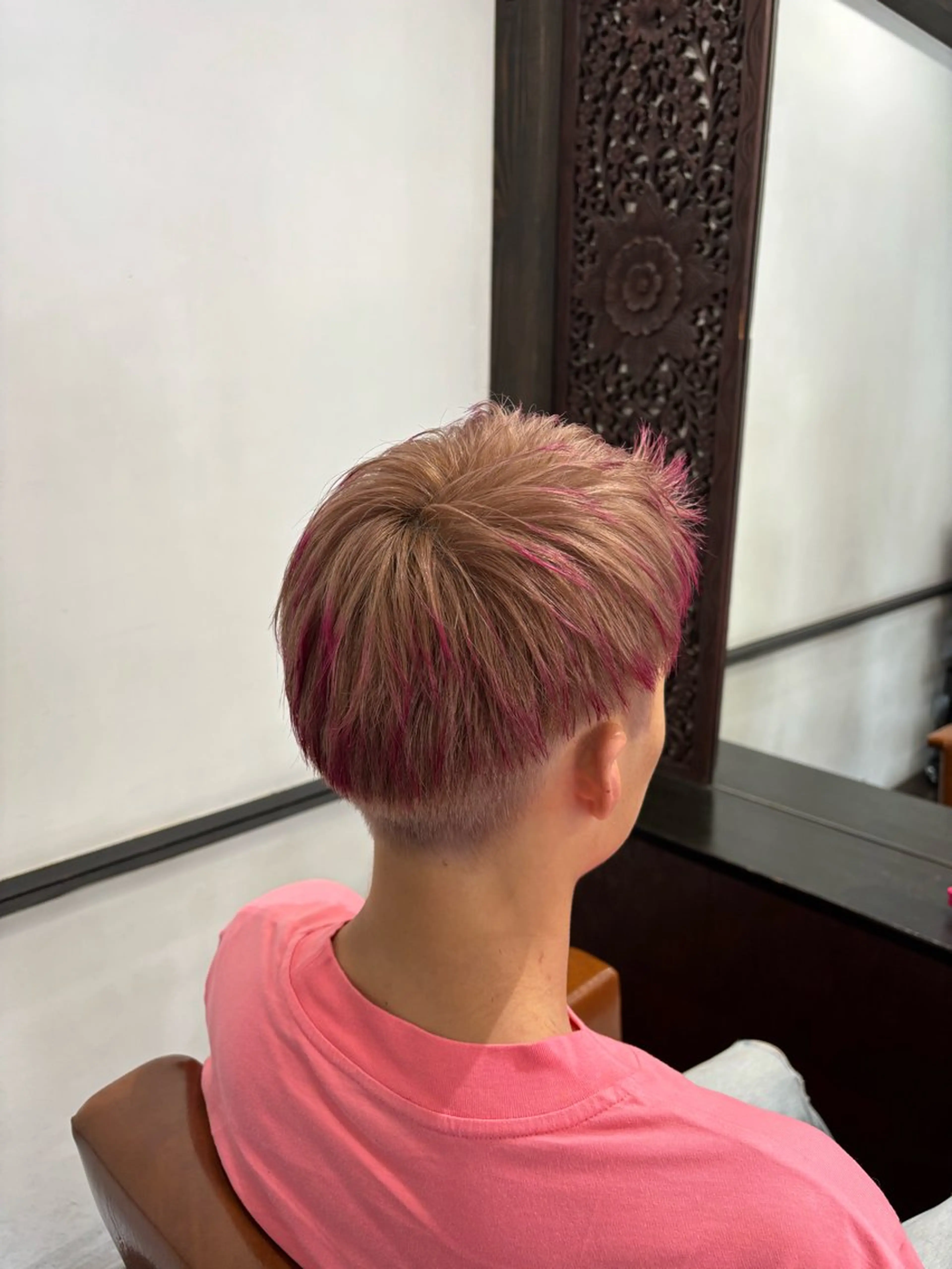 ショート カラー メンズ ベージュカラー デザインカラー ミルクティーベージュ ピンクカラー ヘアカラー トリートメント chouchou所属・本間友也/白髪ぼかし /ハイトーンのヘアスタイル