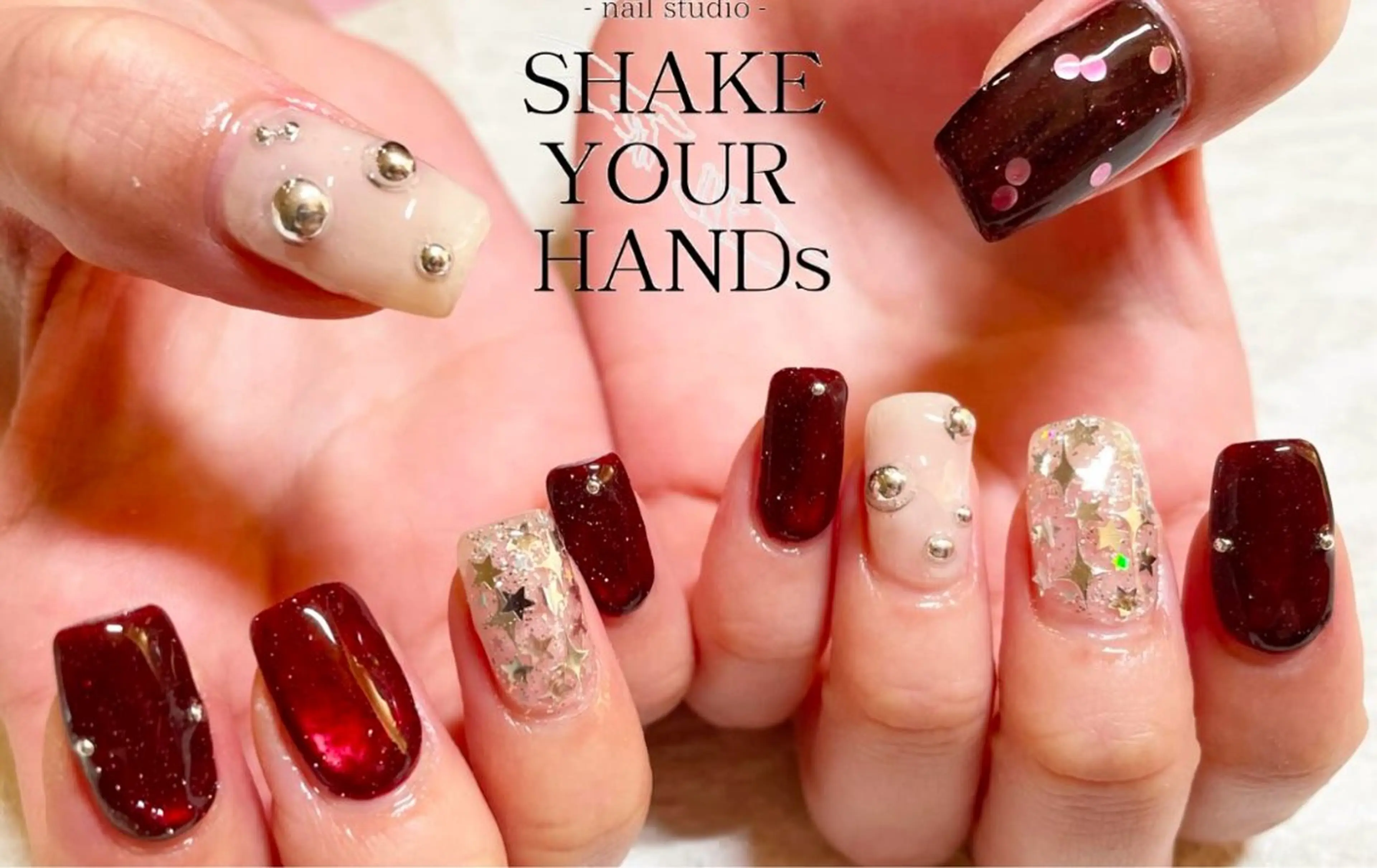 ネイル 赤色 ハンドネイル ネイルスタジオ シェイクユアハンズのネイルデザイン