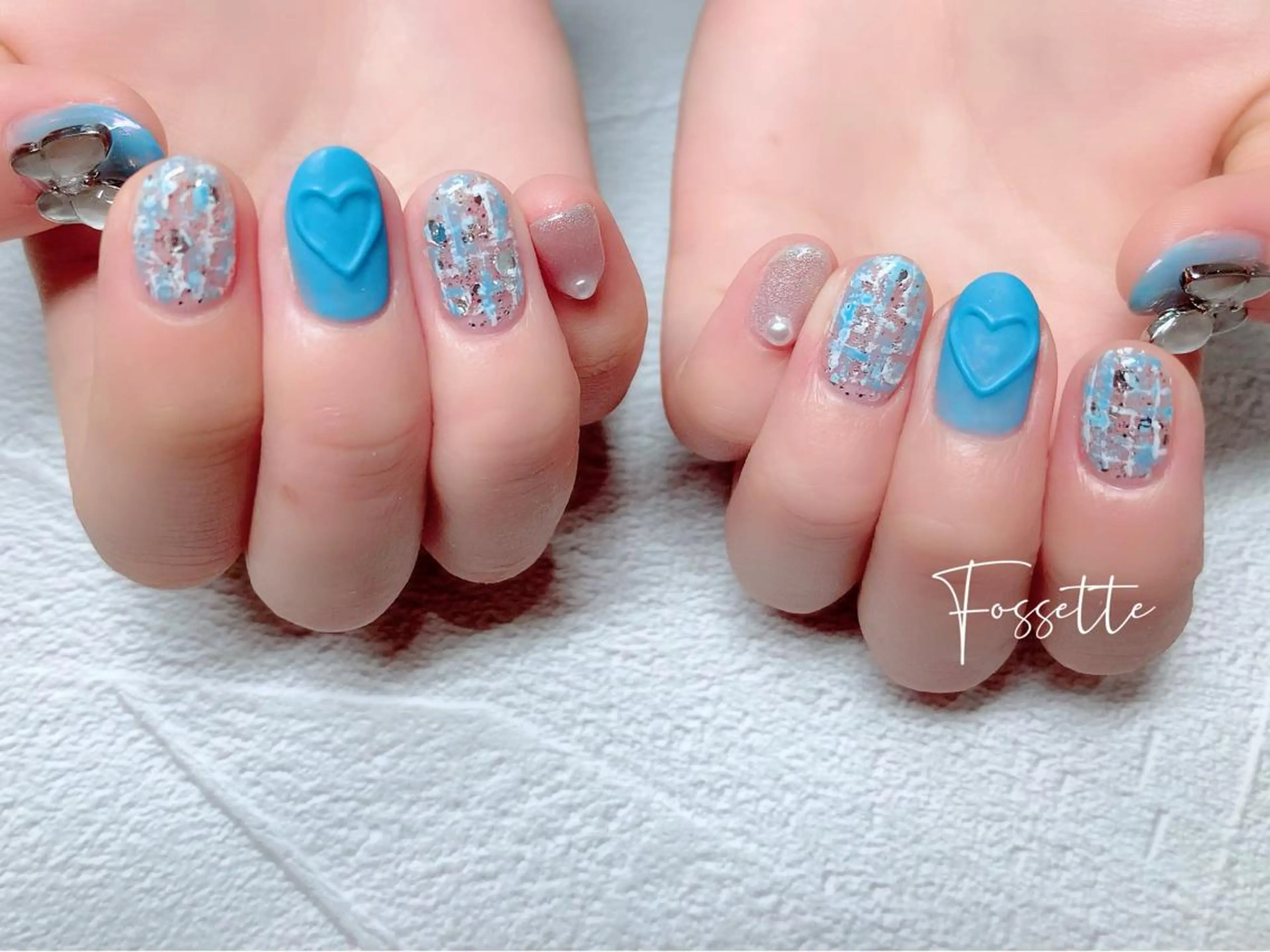 ネイル ブルー ハート マットネイル ツイードネイル 冬ネイル nailsalon Fossetteのネイルデザイン