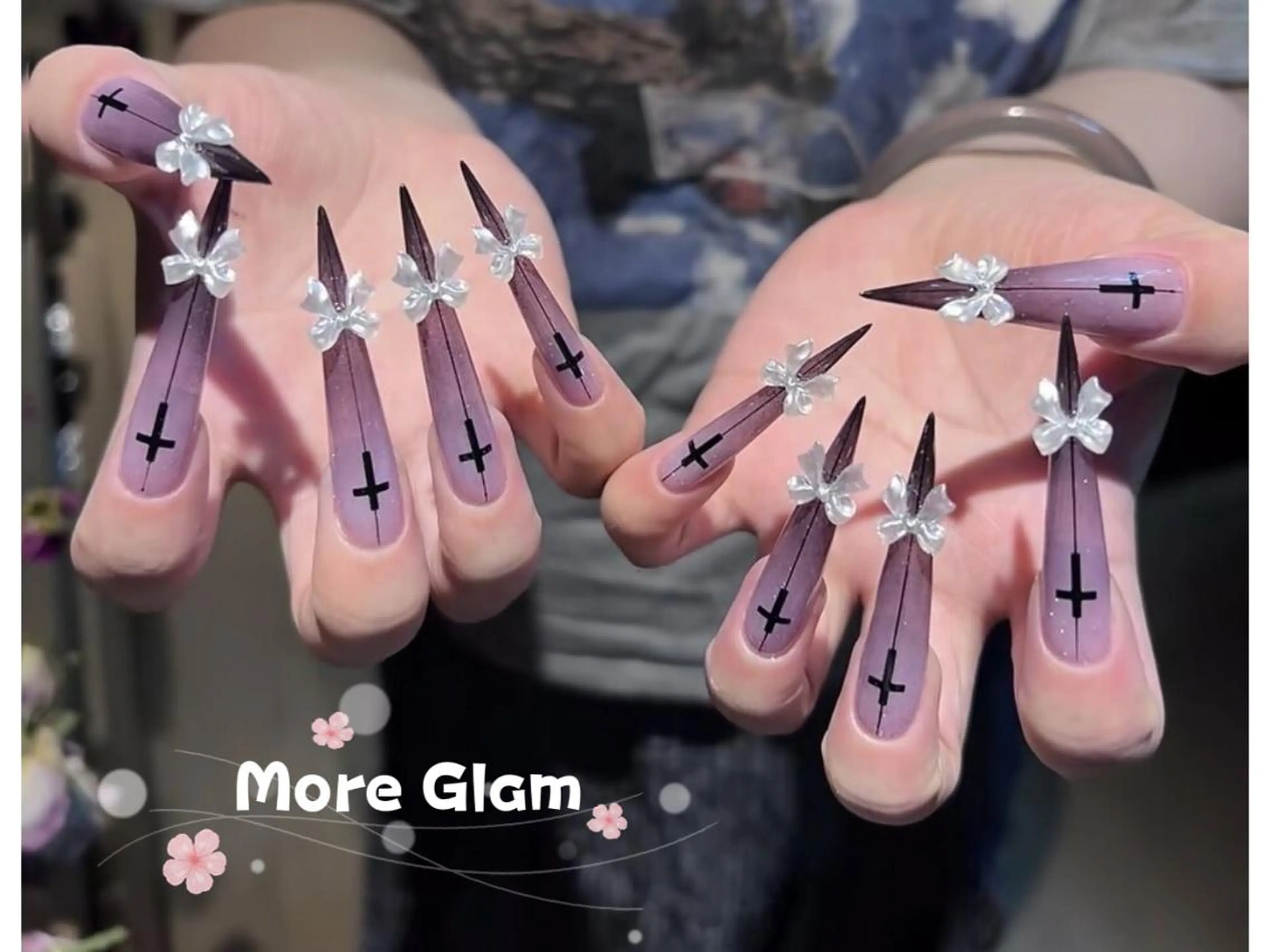 ネイル 長さ出し フットネイル フレンチネイル ジェルネイル ガラスフレンチ MoreGlam ネイルのネイルデザイン