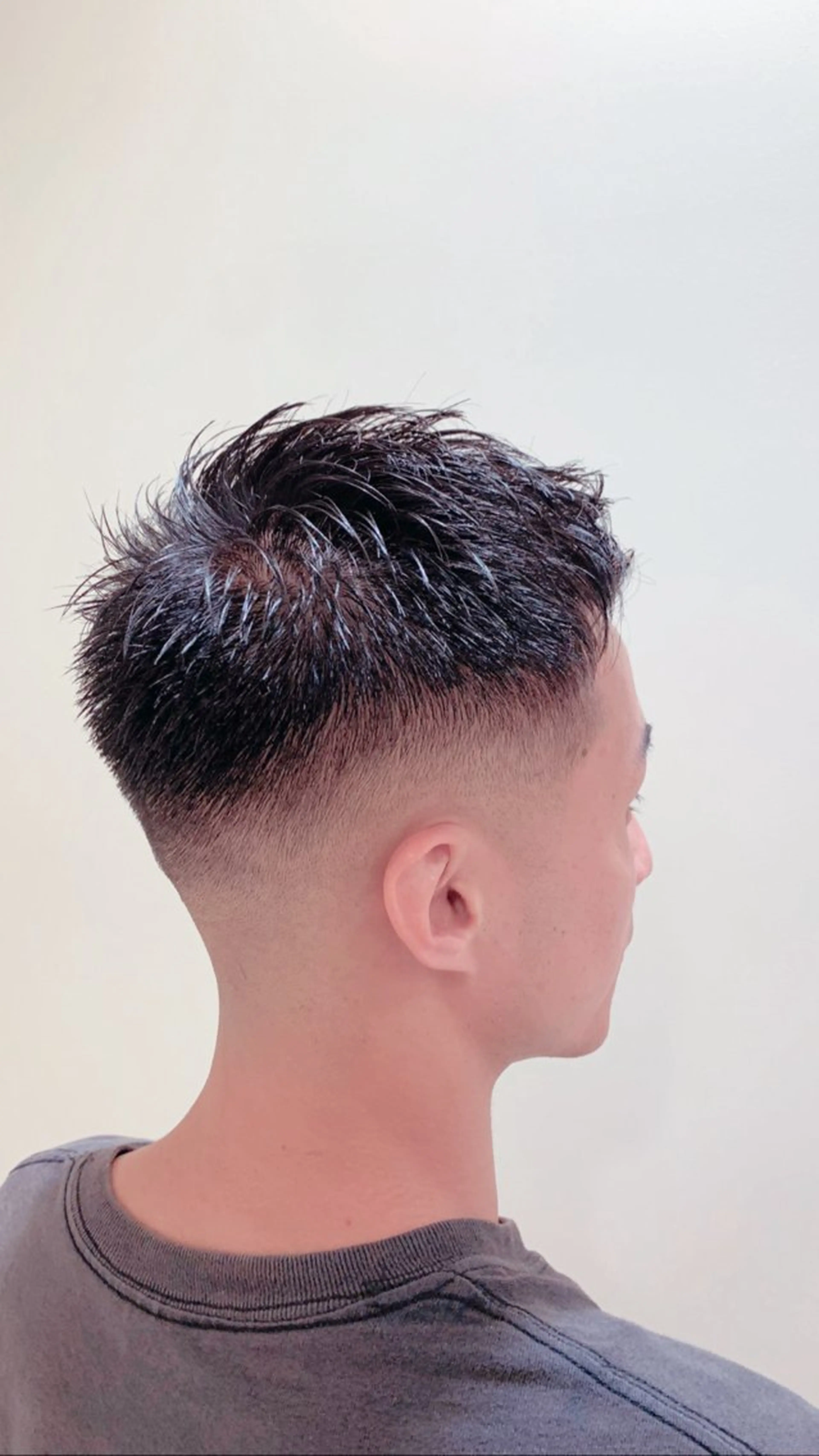 ショート メンズ カットインアルファα所属・日野 慎鷹のヘアスタイル