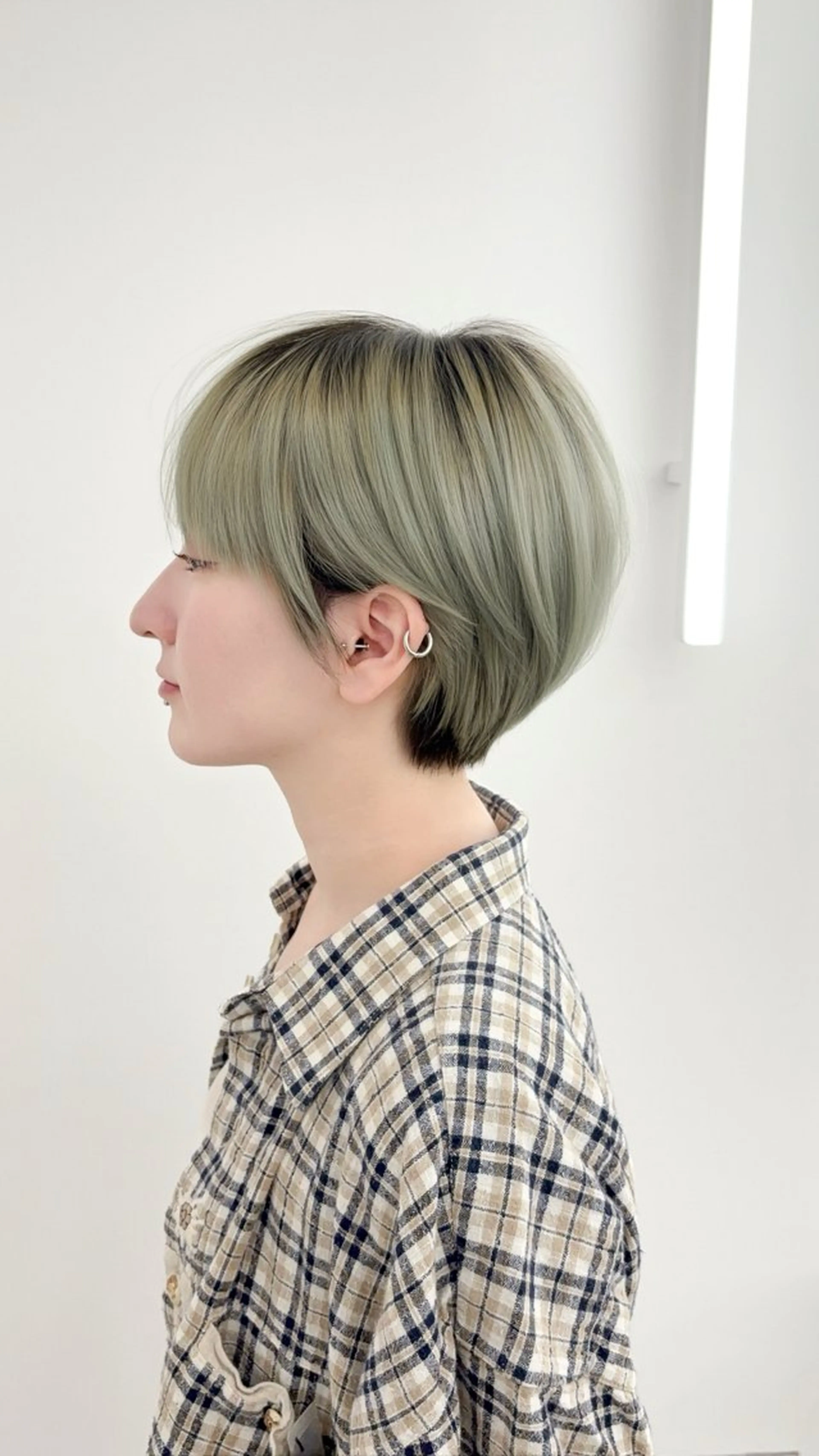 ショート 韓国ヘア/レイヤー/ 顔まわり足立遥奈のヘアスタイル