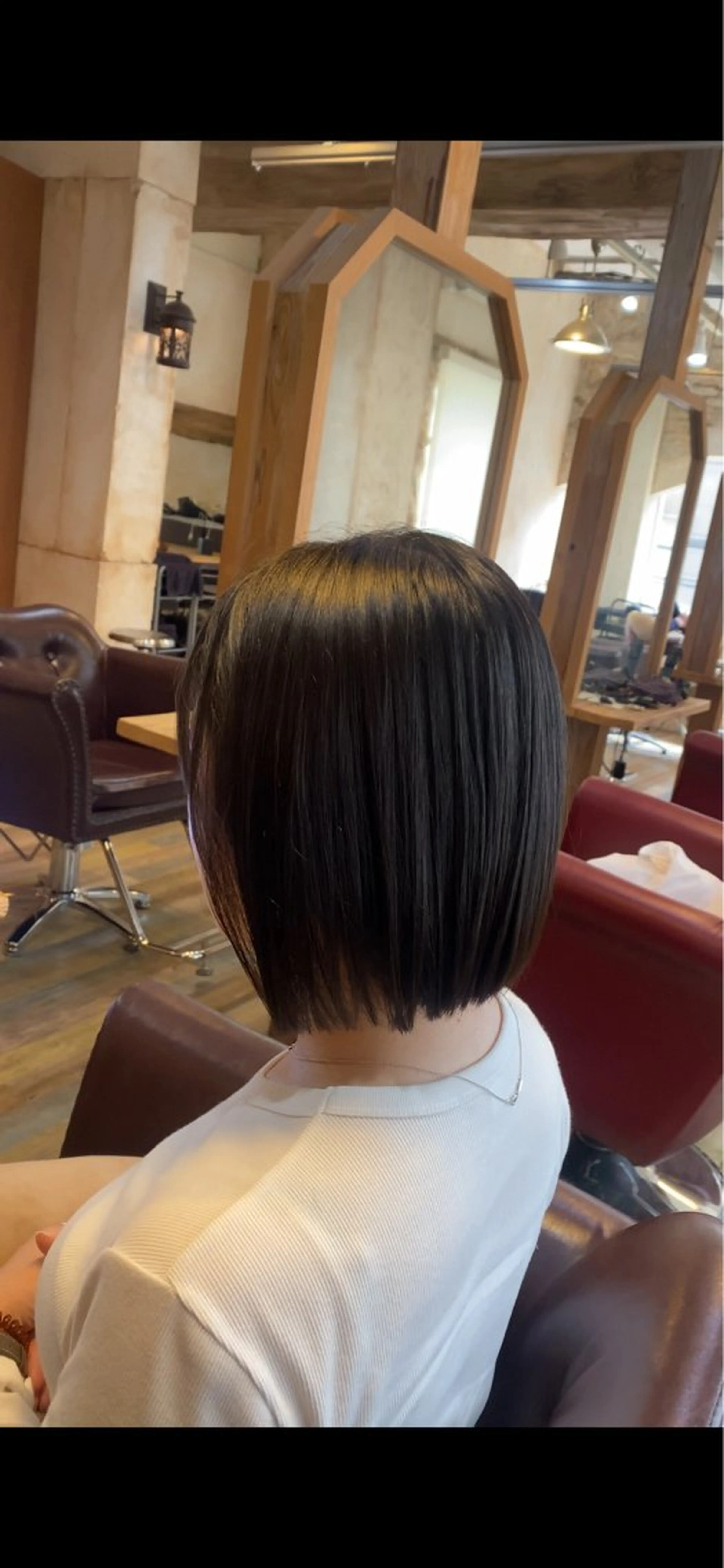 ショート ニスル 町田店所属・似合わせカットカラー 望月一生のヘアスタイル