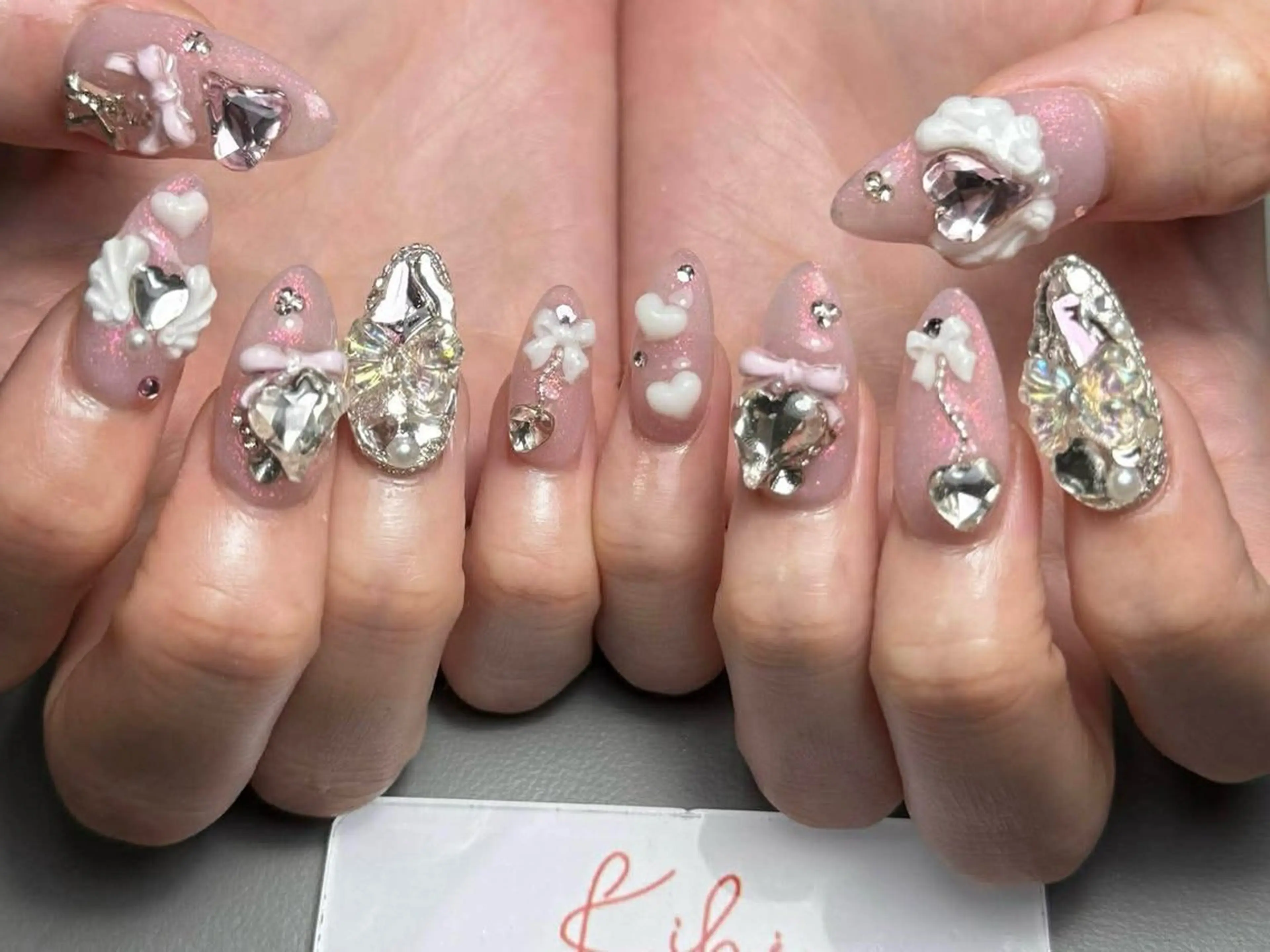 ネイル アートネイル フレンチネイル ジェルネイル グラデーション 韓国ネイル ハンドネイル 💕鈴木ユリ パラジェル/オフ無料のネイルデザイン