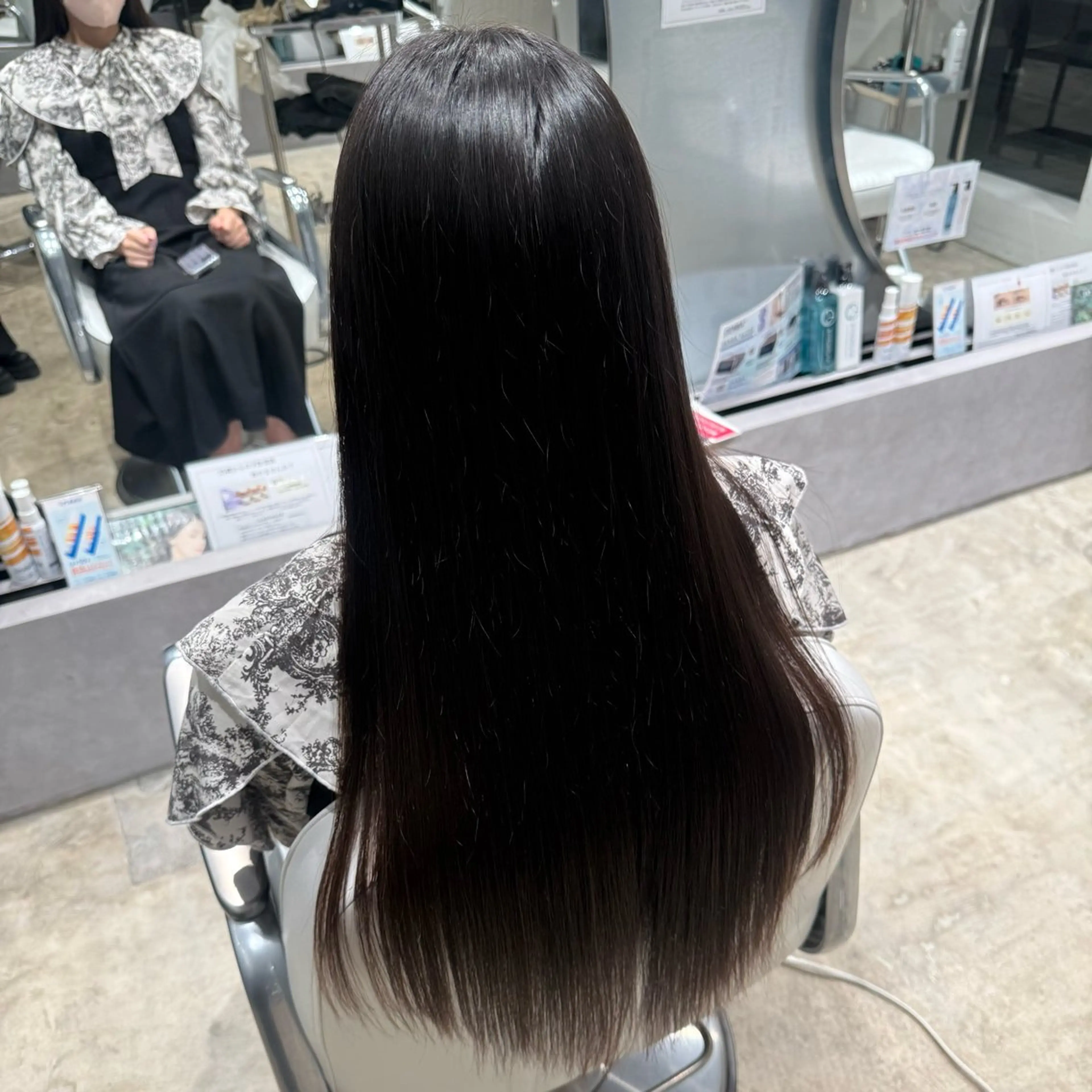 ロング パーマ ストレートパーマ gigs＋所属・東 ちひろのヘアスタイル