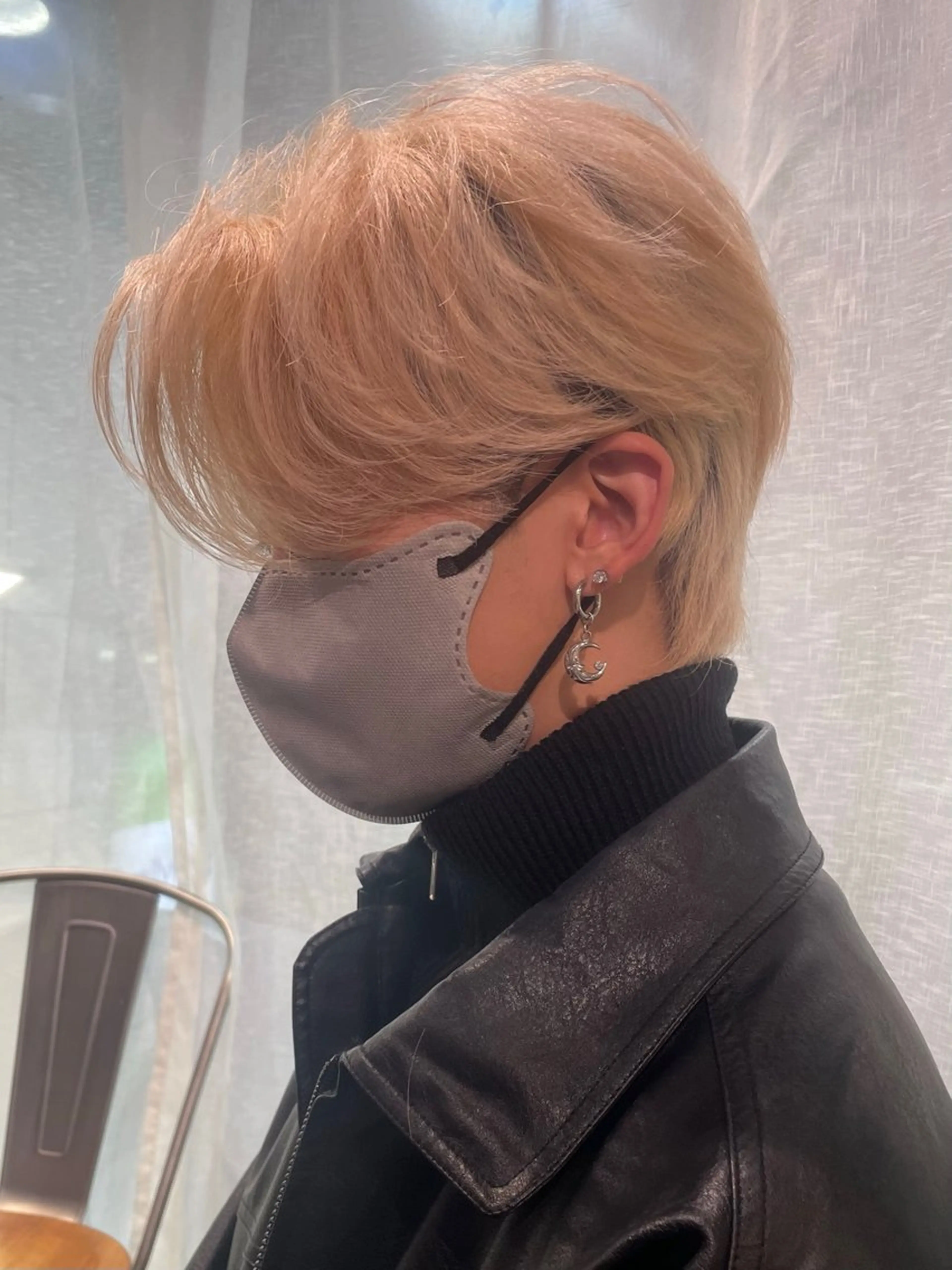 ミディアム メンズ センターパート メンズ韓国風 韓国風ヘア メンズ/艶髪/カラー サクラ🌸のヘアスタイル