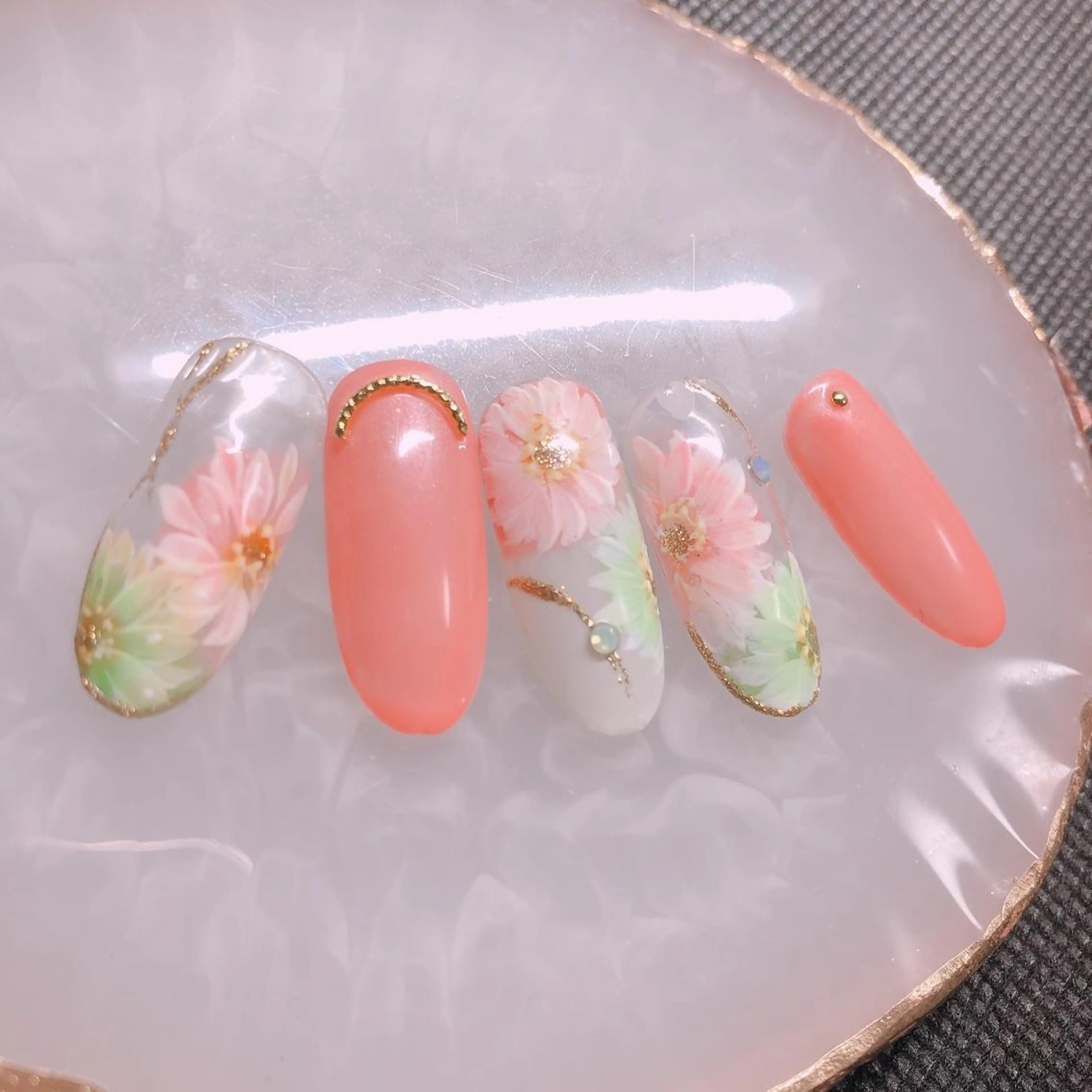 ネイル フラワーネイル 奥園 良恵のネイルデザイン