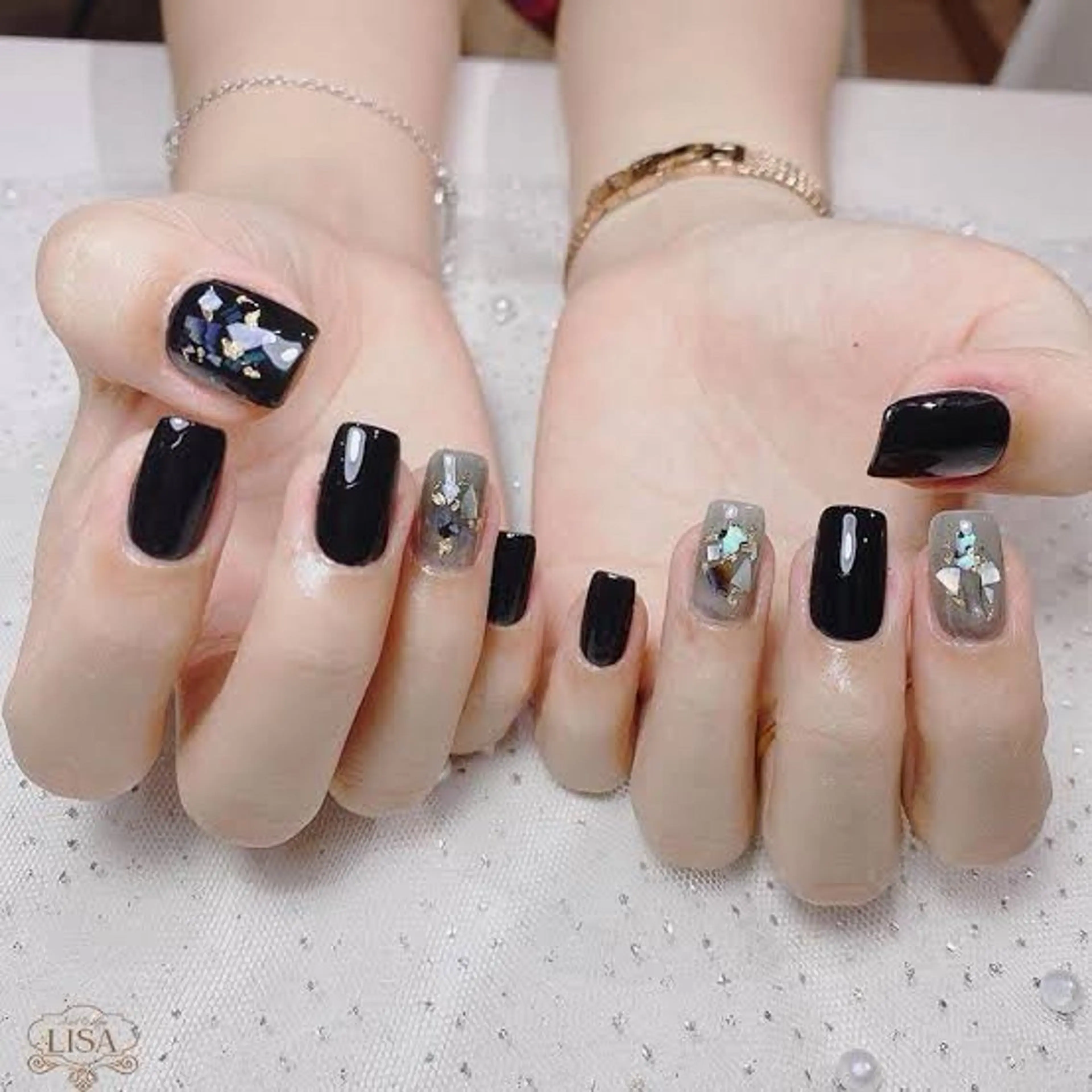 ネイル アートネイル 成人式 ジェルネイル ニュアンスネイル ネイルチップ Kora Nailのネイルデザイン