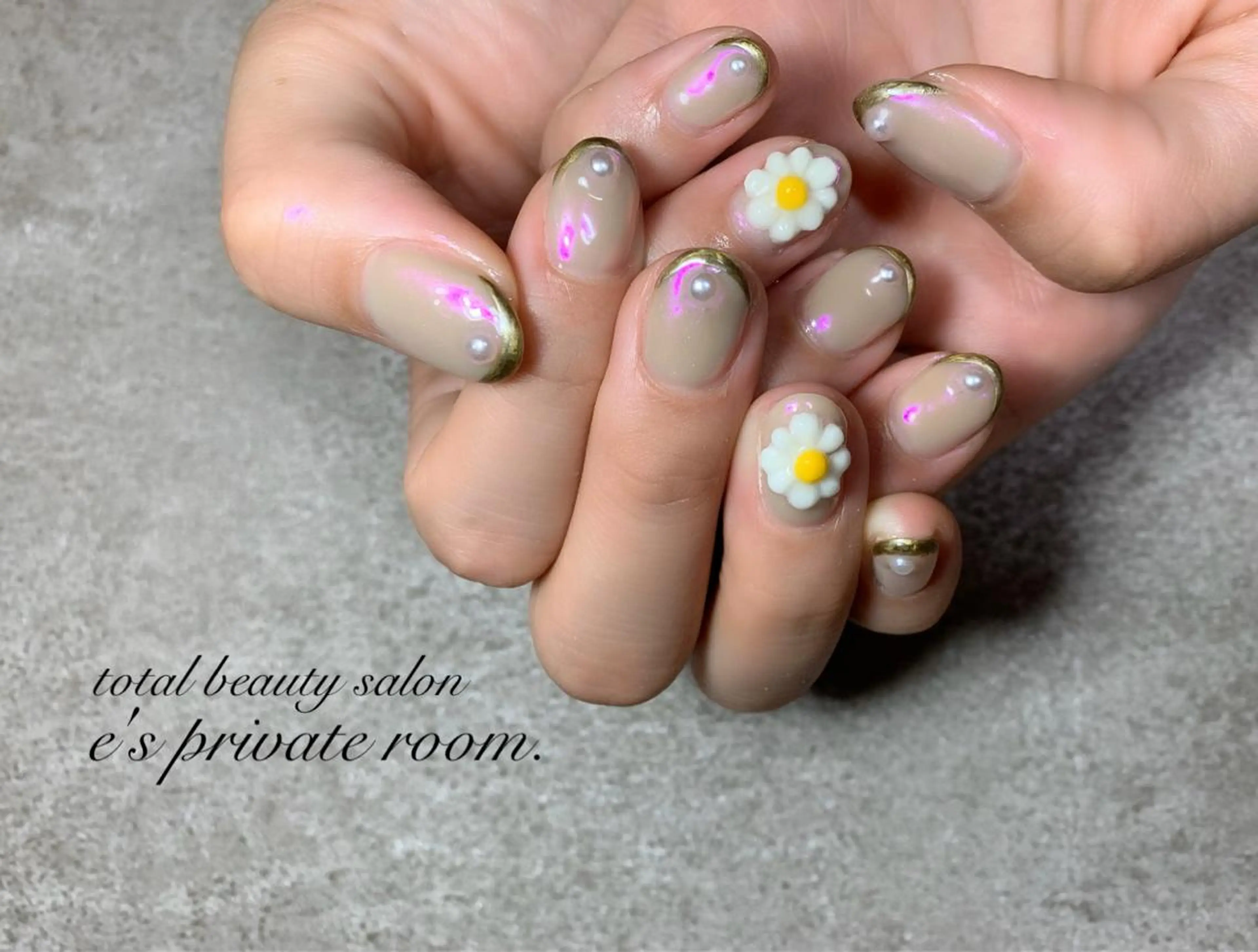 ネイル LAVISH nail salonのネイルデザイン