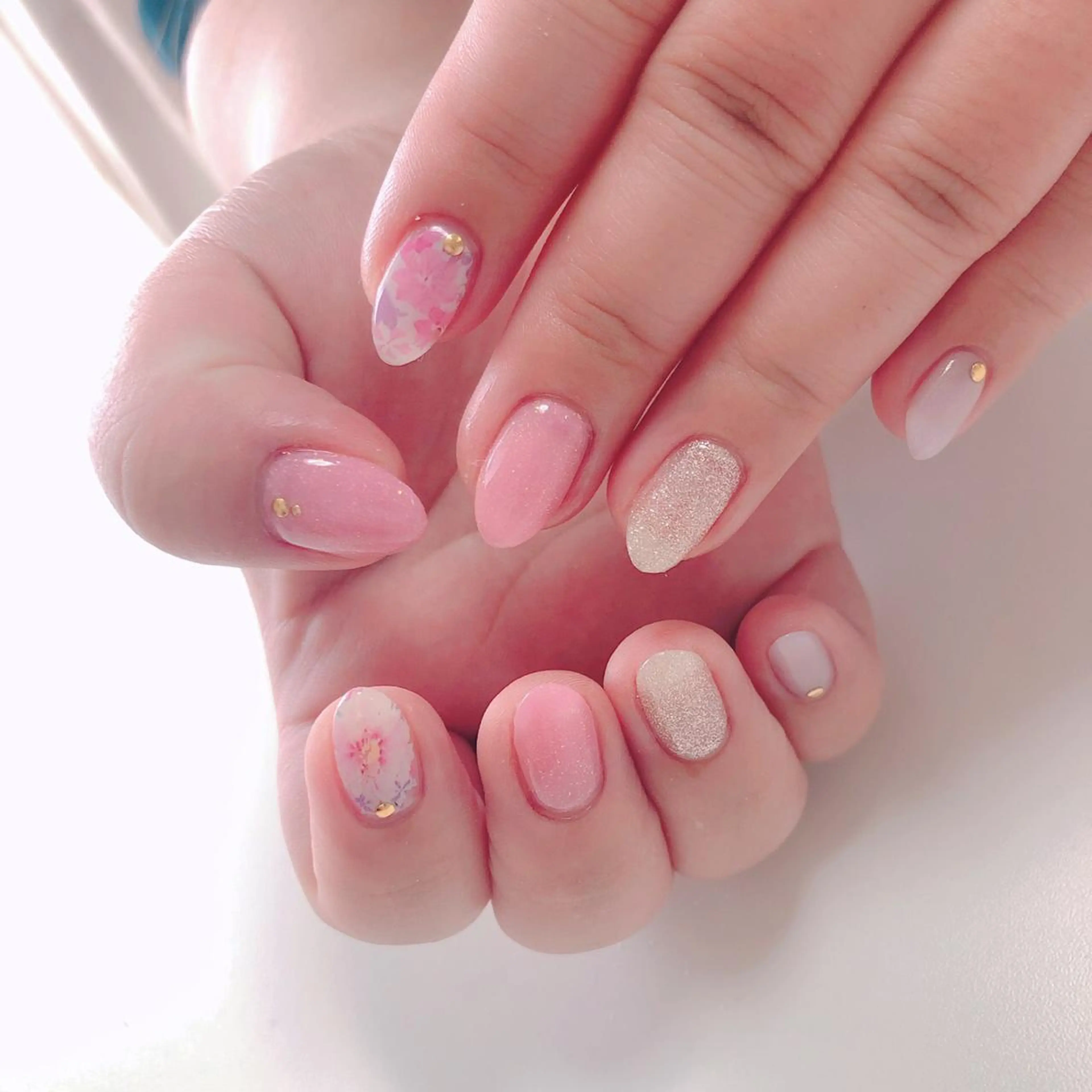 ネイル アートネイル 長さ出し フットネイル グリーン ニュアンスネイル Lily Roseスタッフ一同のマツエク・マツパデザイン