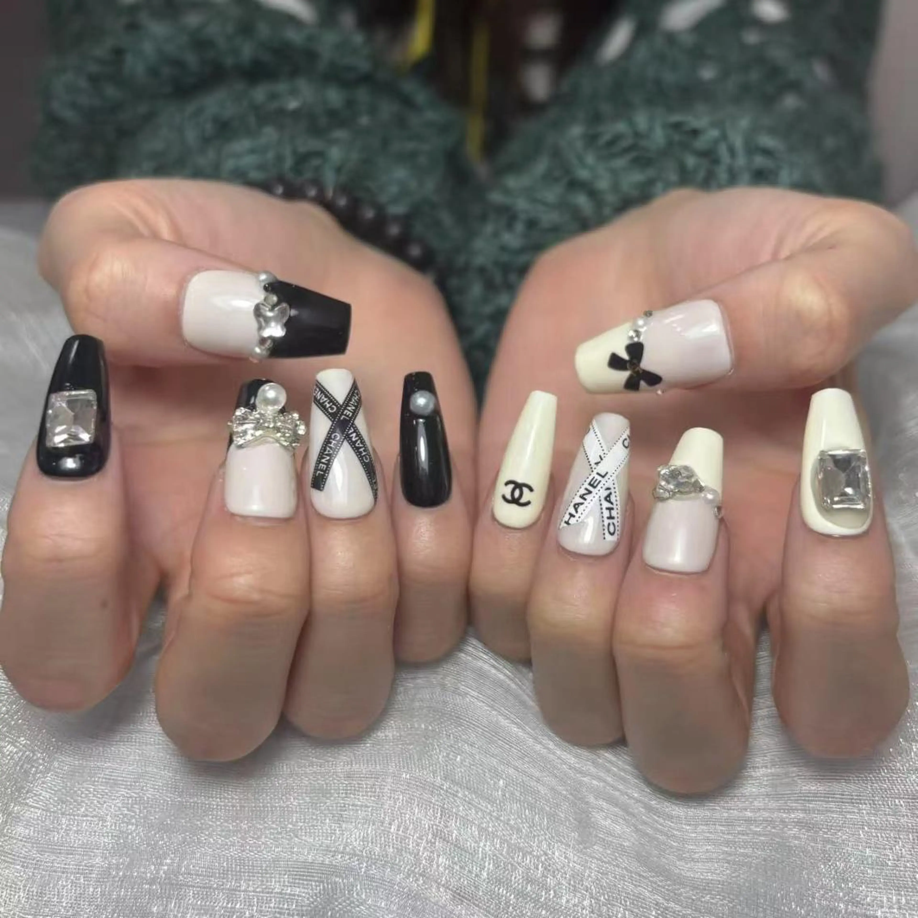 ネイル DEMAIN- 🕊️のネイルデザイン