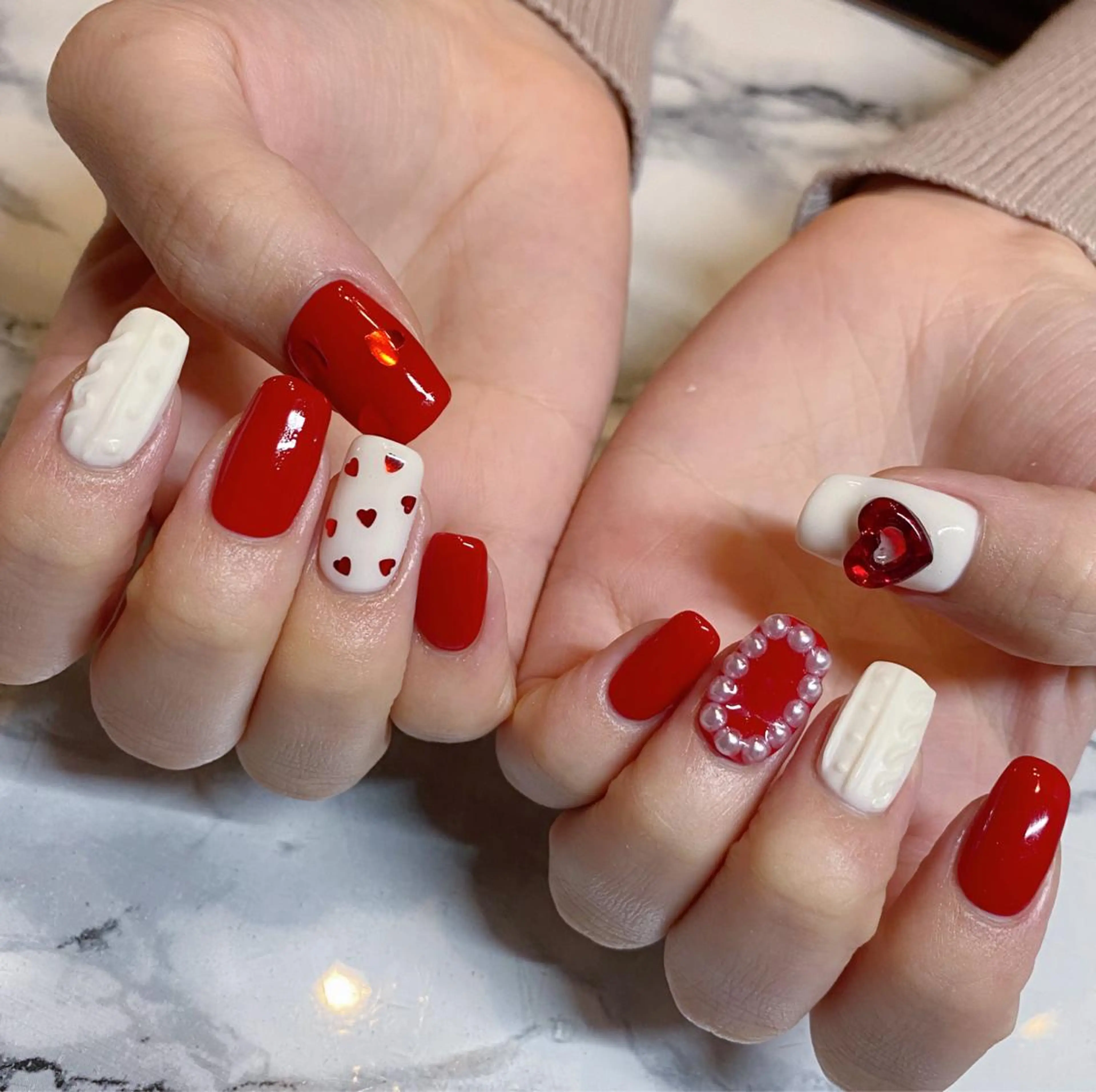 ネイル アートネイル オーロラネイル ハート キラキラネイル 韓国ネイル To Me Nail所属・🩵 mei🩵のネイルデザイン