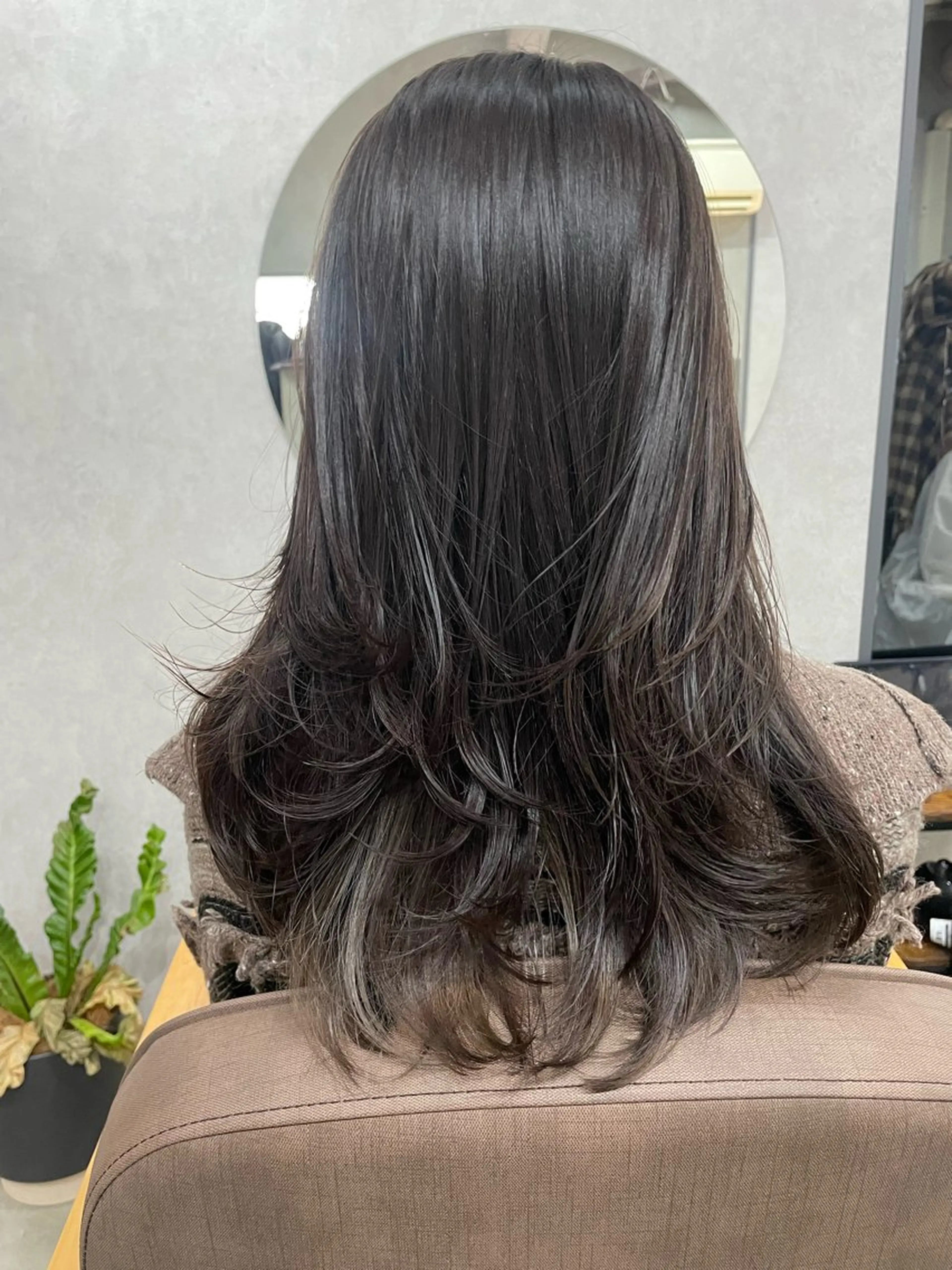 ロング カラー レイヤーカット AIRI layer cut hairのヘアスタイル