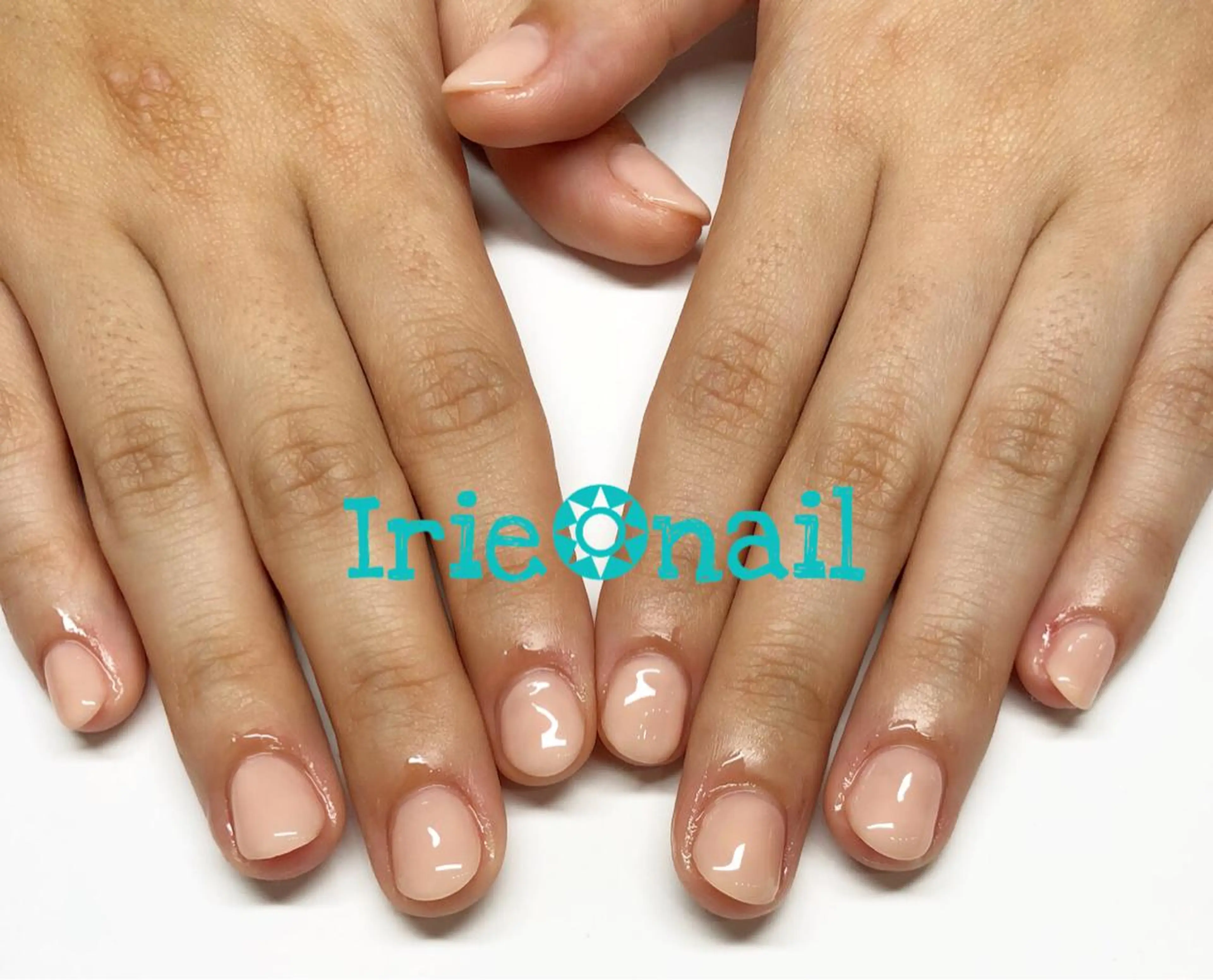 ネイル ハンドネイル ハンドケア Hair salon Irie所属・與儀 知佳のネイルデザイン