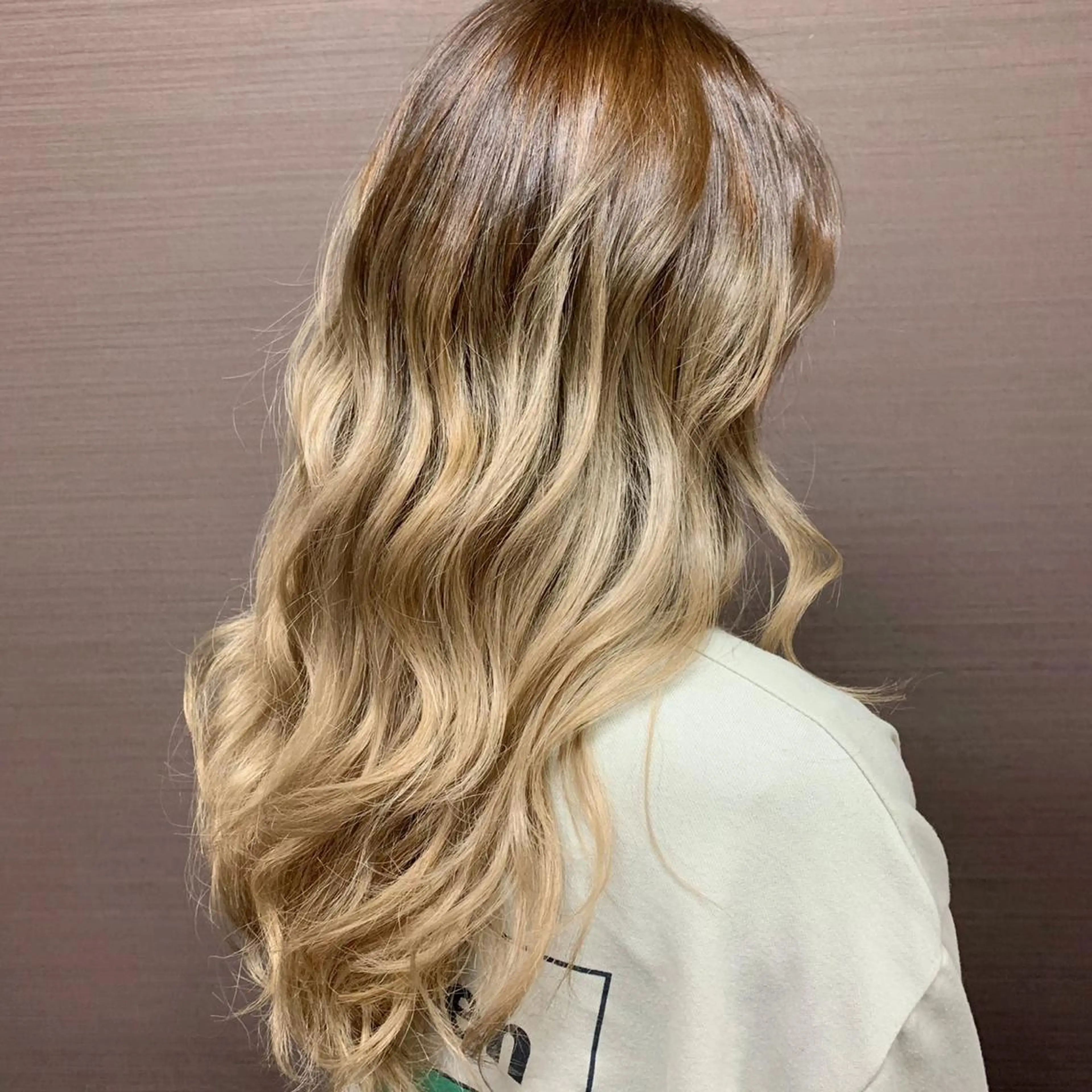 ミディアム パーマ PANOL 秀島のヘアスタイル