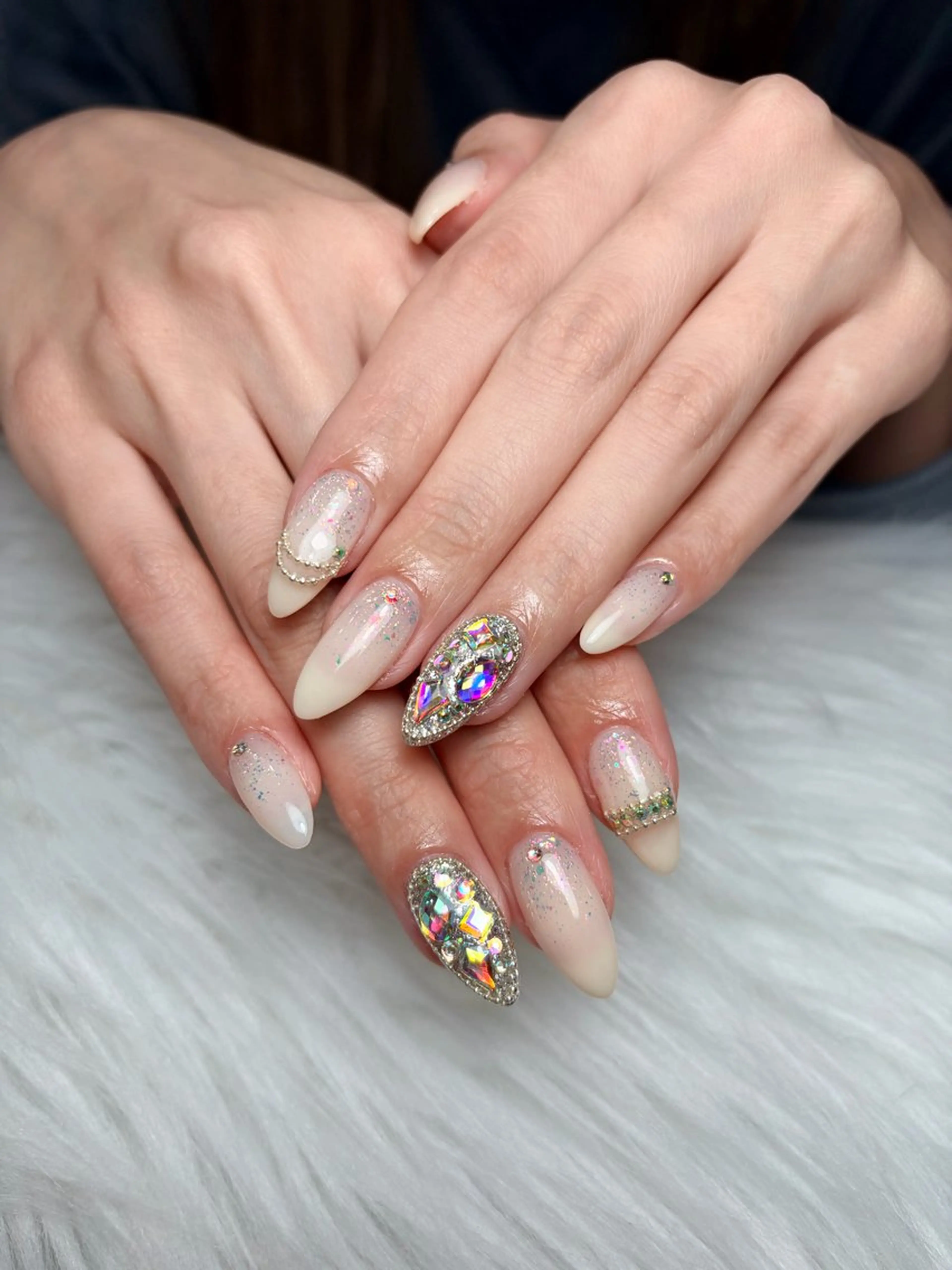 ネイル アートネイル 長さ出し ジェルネイル マグネットネイル ニュアンスネイル ハンドネイル Cloudy Chan Nailのネイルデザイン