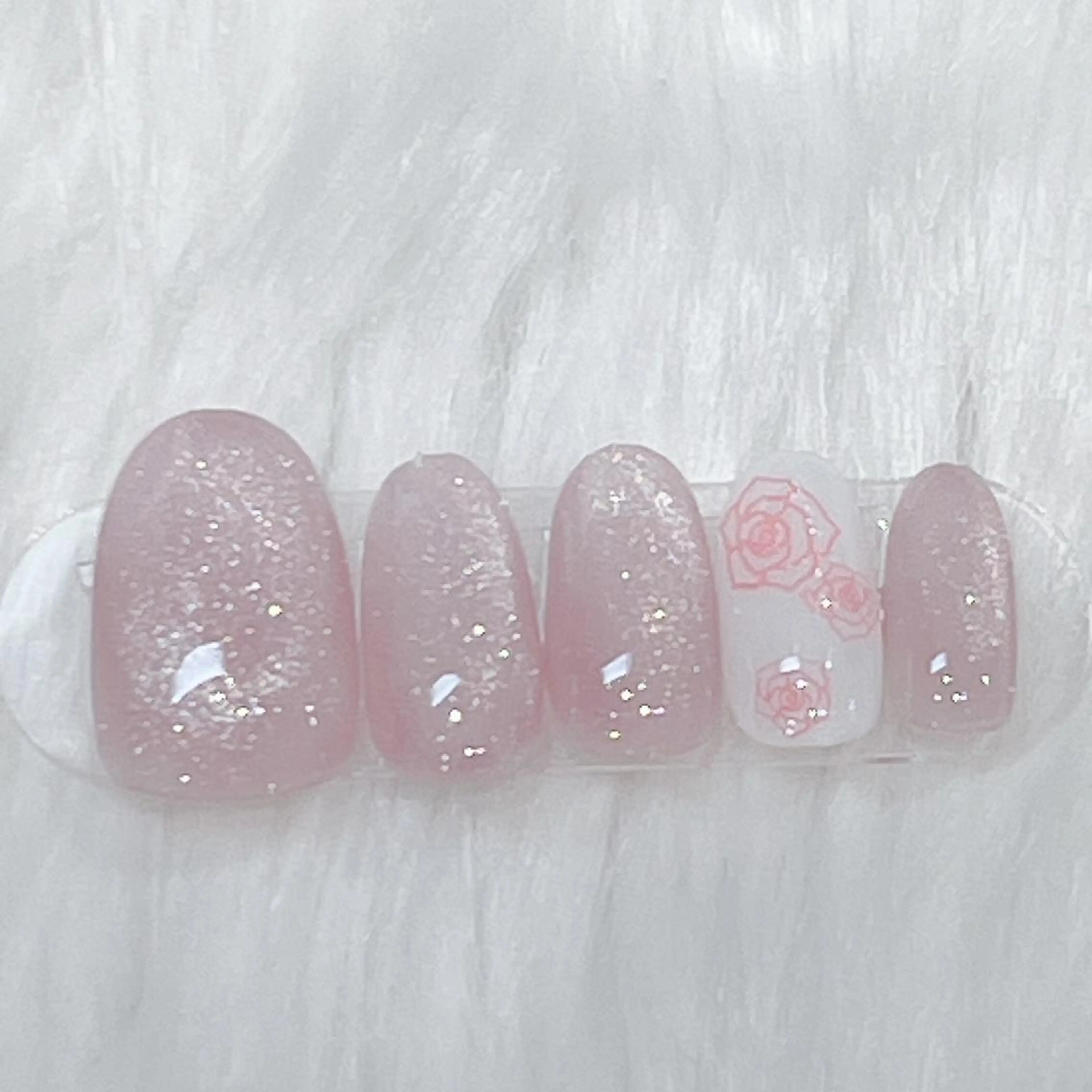 ネイル tiarynail K Kのネイルデザイン