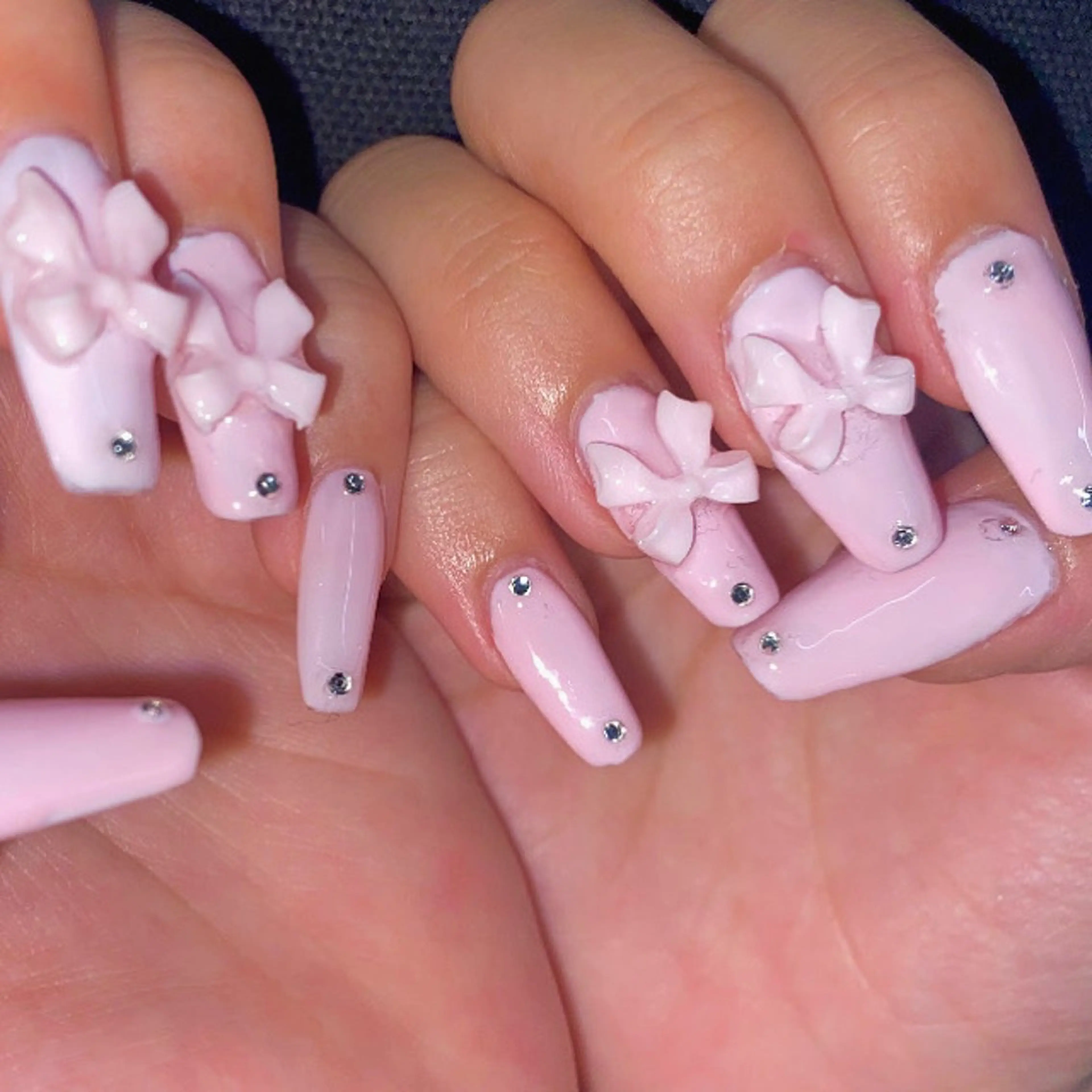 ネイル ハンドネイル 派手髪ハイトーン💛 ネイル💅まりなのヘアスタイル