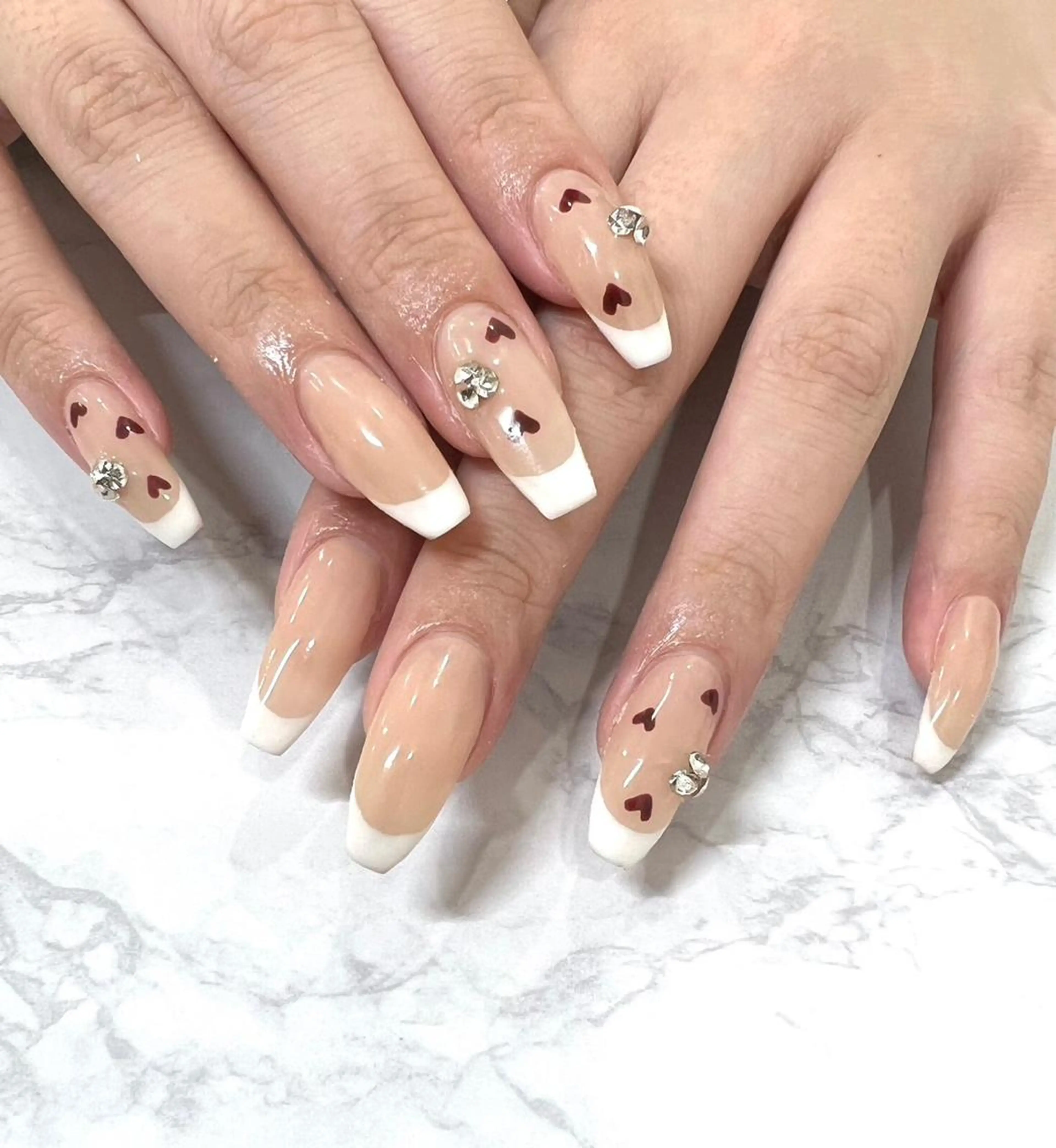 ネイル PEEKABOO京橋 EYE&NAILのマツエク・マツパデザイン