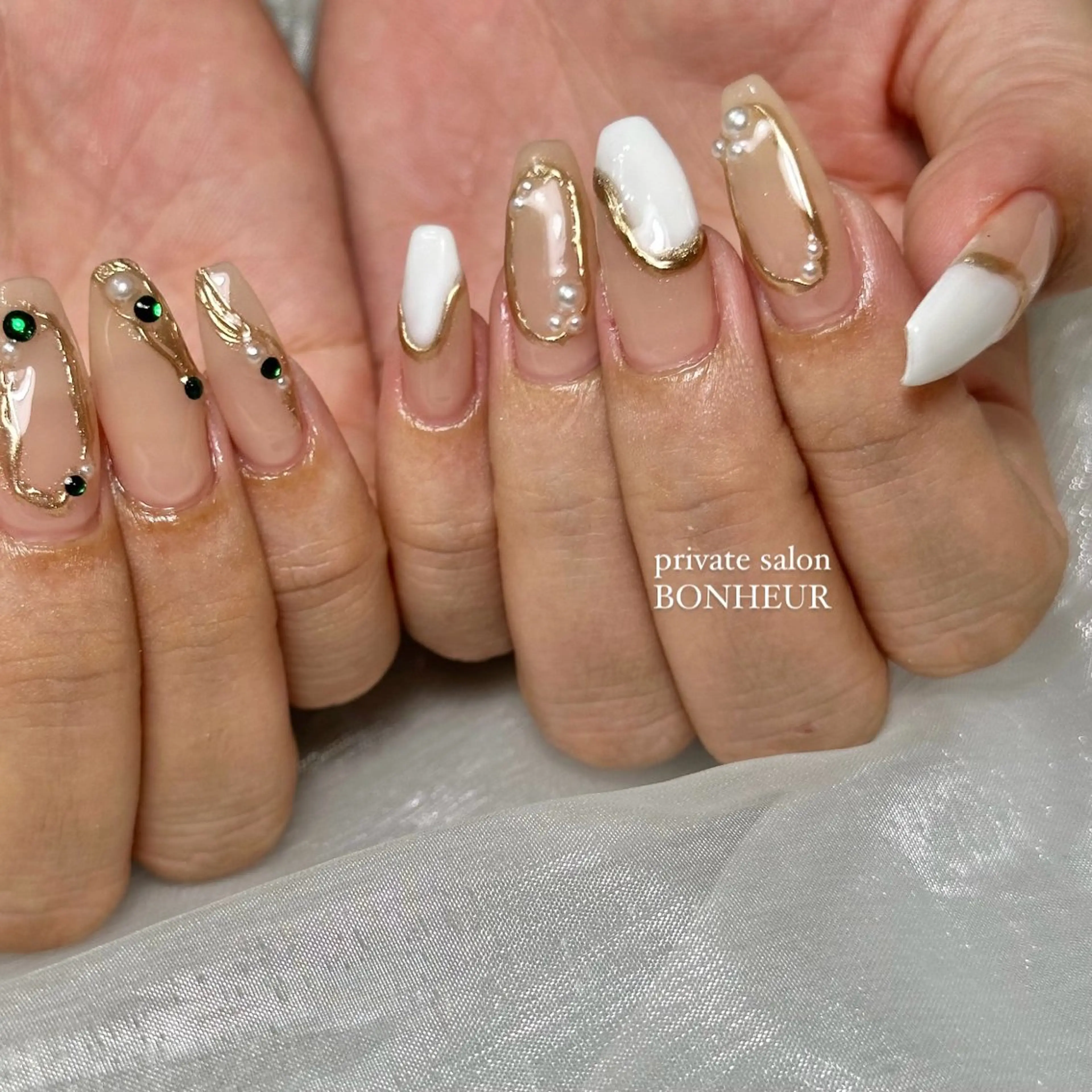 ネイル ハンドネイル BONHEUR Annaのネイルデザイン