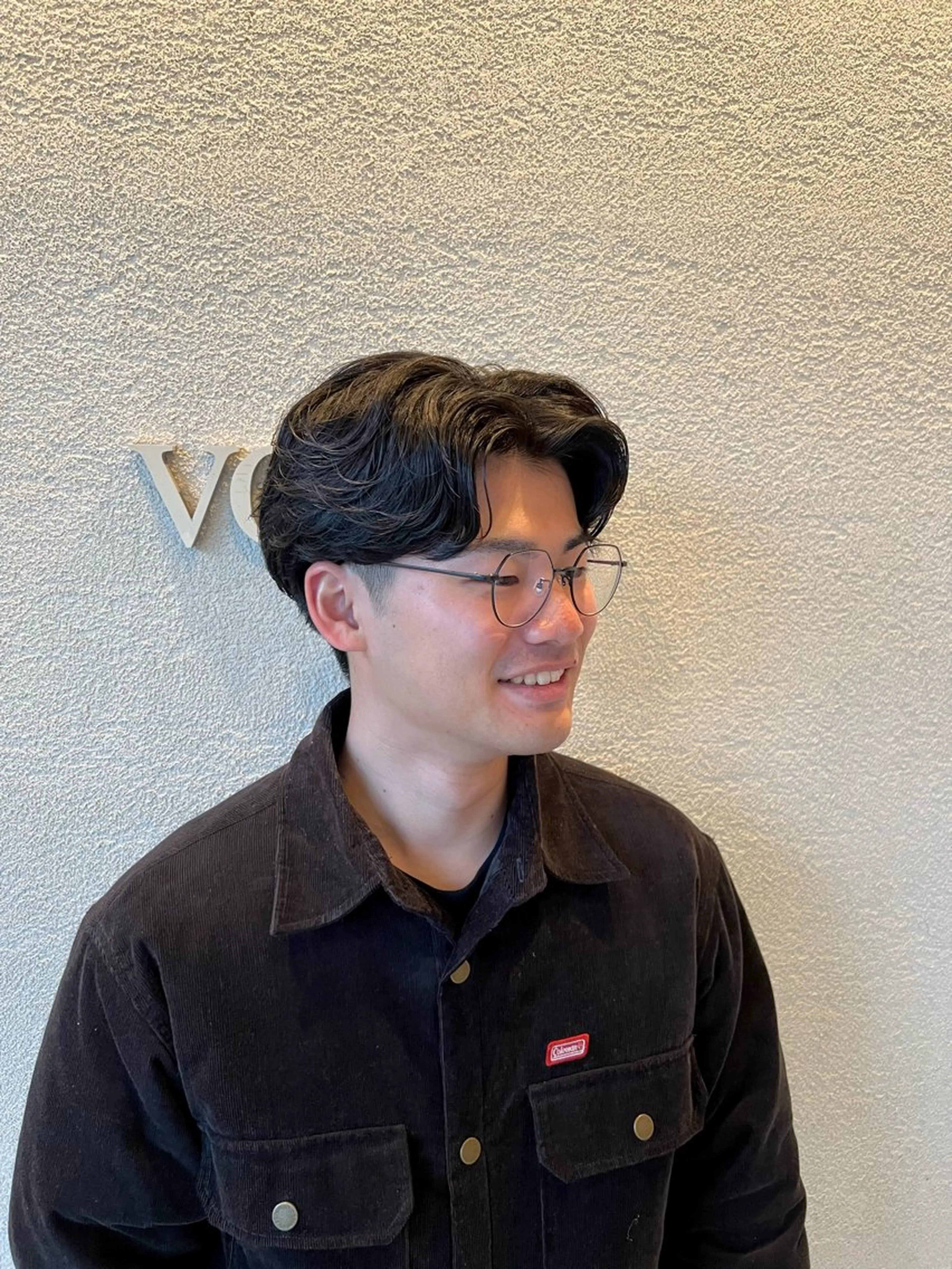 ショート パーマ メンズ センターパート メンズパーマ カット パーマ VOSSO所属・吉澤 大和/カット/カラーのヘアスタイル