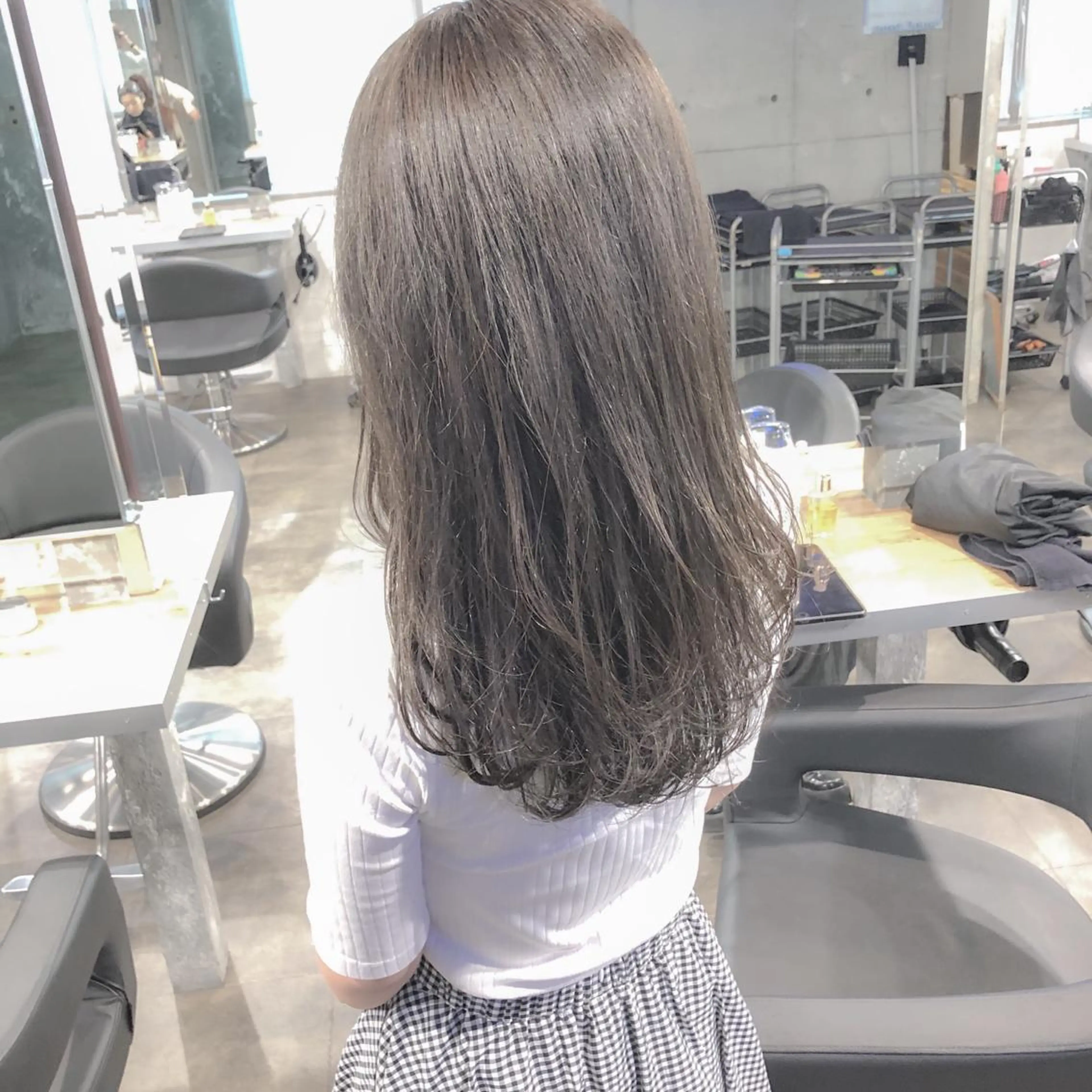 ロング カラー ブリーチ グレージュ ブリーチなしカラー カット 🔷似合わせのプロ KUMA🔷のヘアスタイル